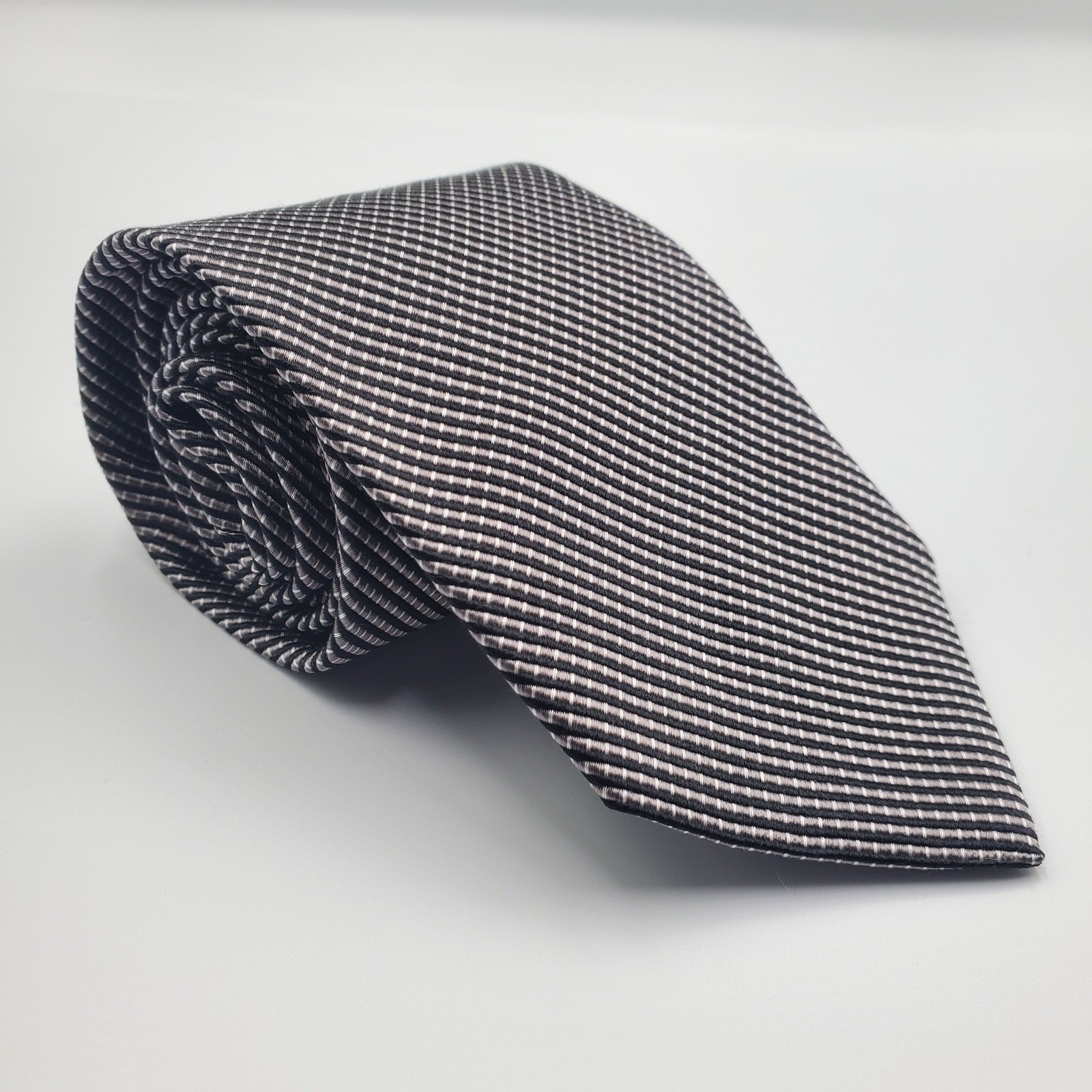 Brooks Brothers Mens Silk Tie Black Grey White Diagonal Micro Stripe Made in USA