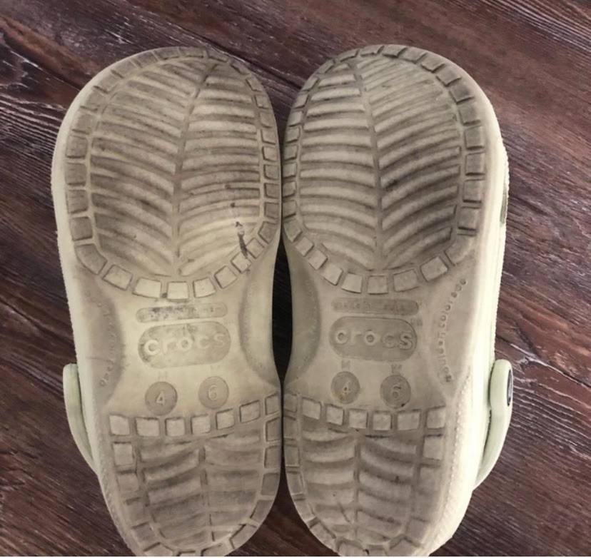 Crocs Classic Clog Mint Slip On Comfort Sandals Unisex Size M 4/W 6
