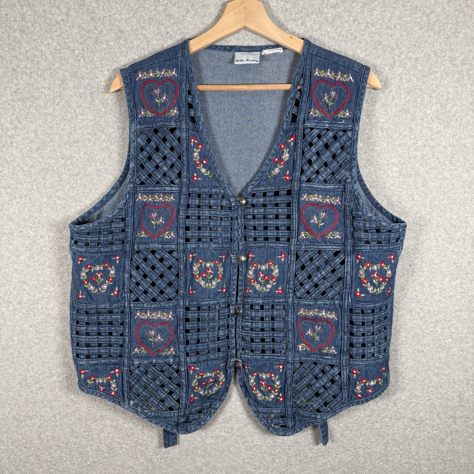 Bobbie brooks vest womens large/XL denim button front vintage heart embroidered