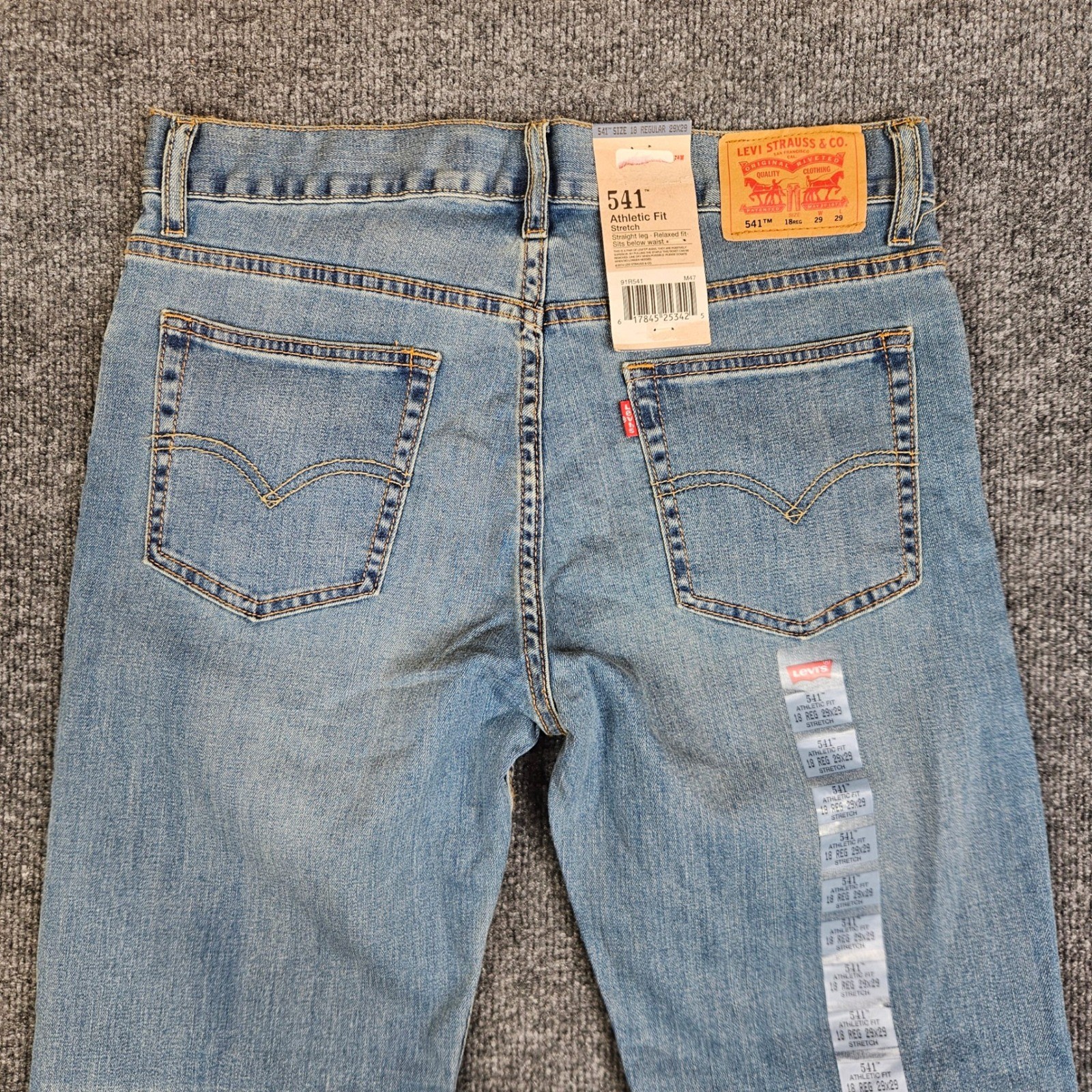 Levis 541 Athletic Fit Jeans Boys 18 Reg W29 L29 Relaxed Straight Denim Med Wash