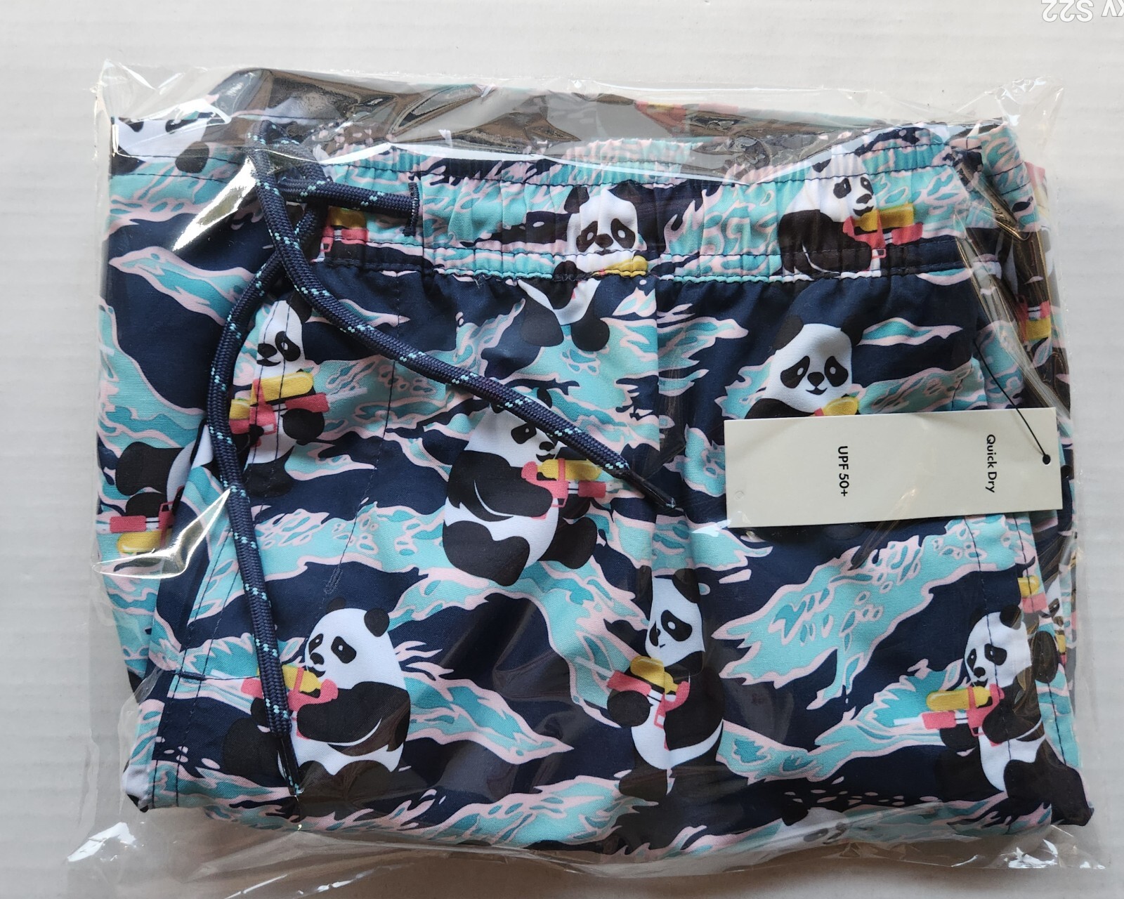 No Boundaries Men’s Apparel Panda Elastic Waist Shorts – Size: Medium (32-34)