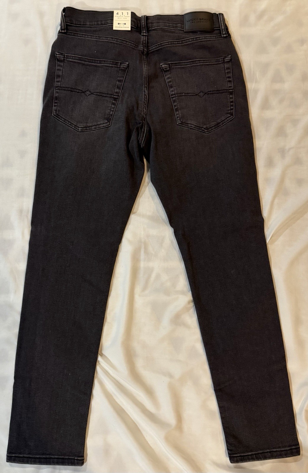 Mens Lucky Brand Jeans 411 Athletic Taper 31×30 Brand New