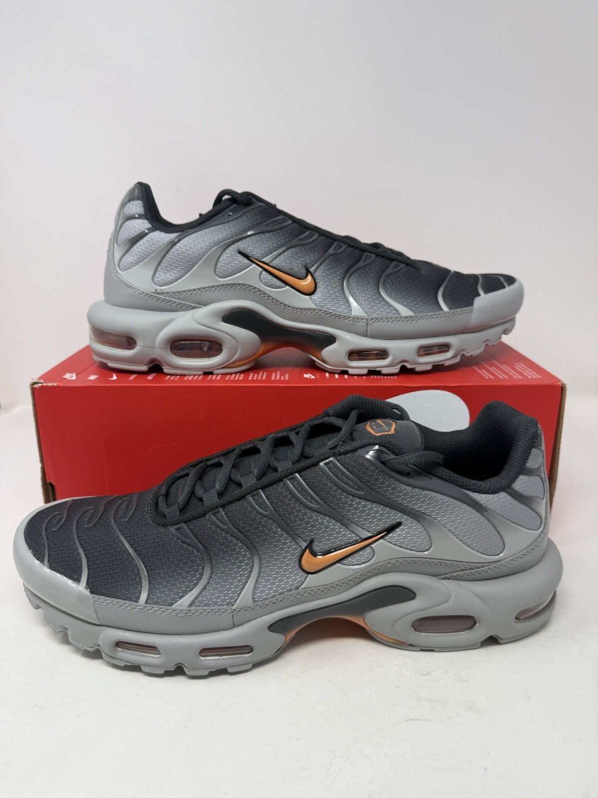 Nike Air Max Plus Light Smoke Grey Orange Running Sneakers DM0032-037 Mens Sizes