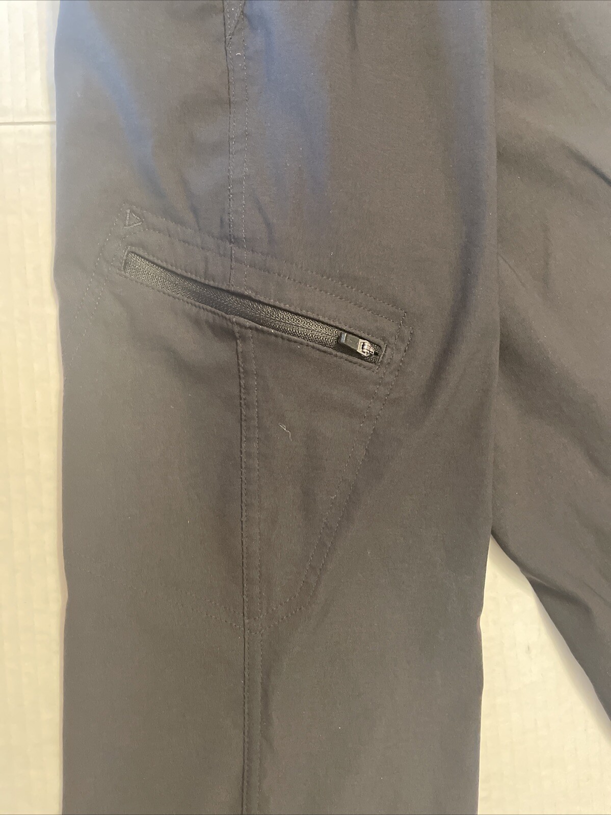 Eddie Bauer Rainier Capris Womens 8 Black