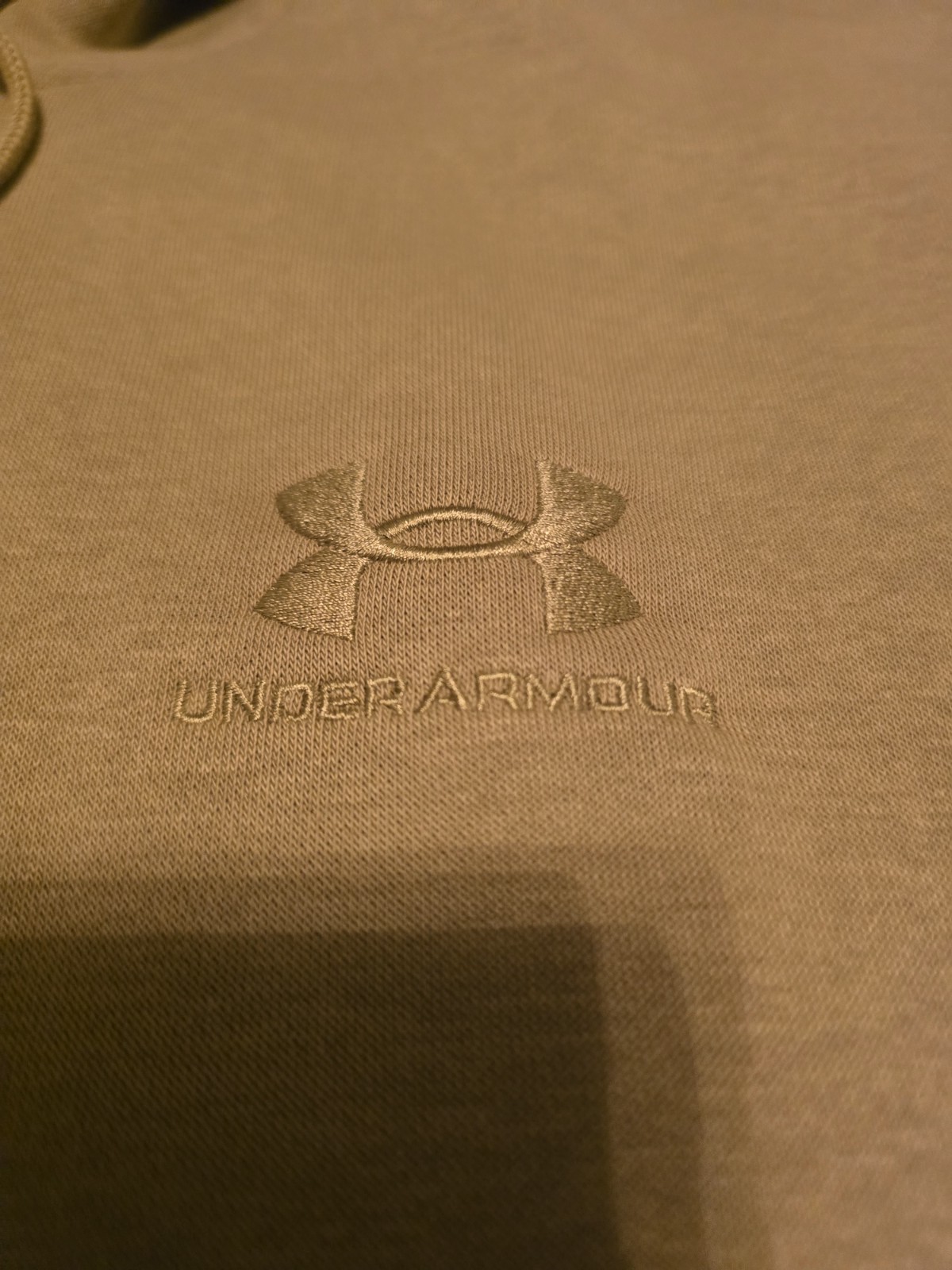 Under Armour Icon size L Sleeveless Fleece Hoodie Olive Green.