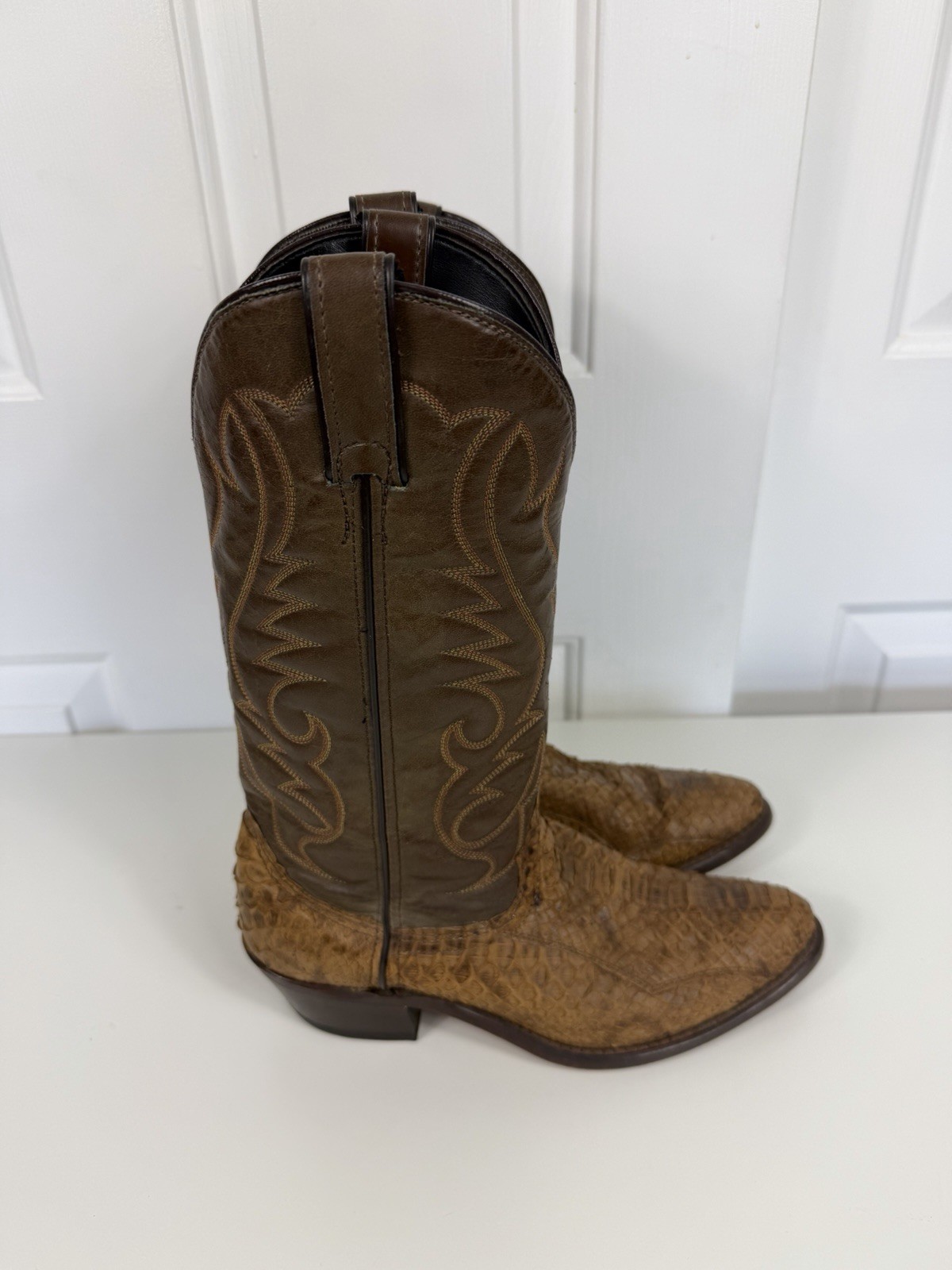 Laredo Brown Snakeskin Cowboy Western Boots Men’s Size 8D Made In USA