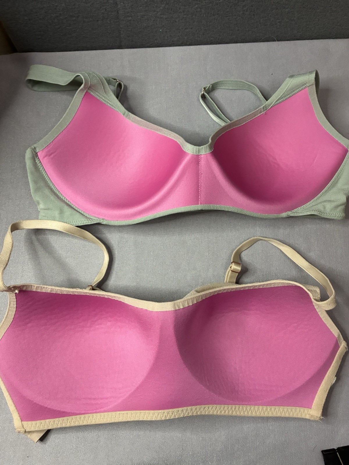 PINK Victoria’s Secret Wireless Padded Bralette Bra Lot 2 S/D Green Beige Pink