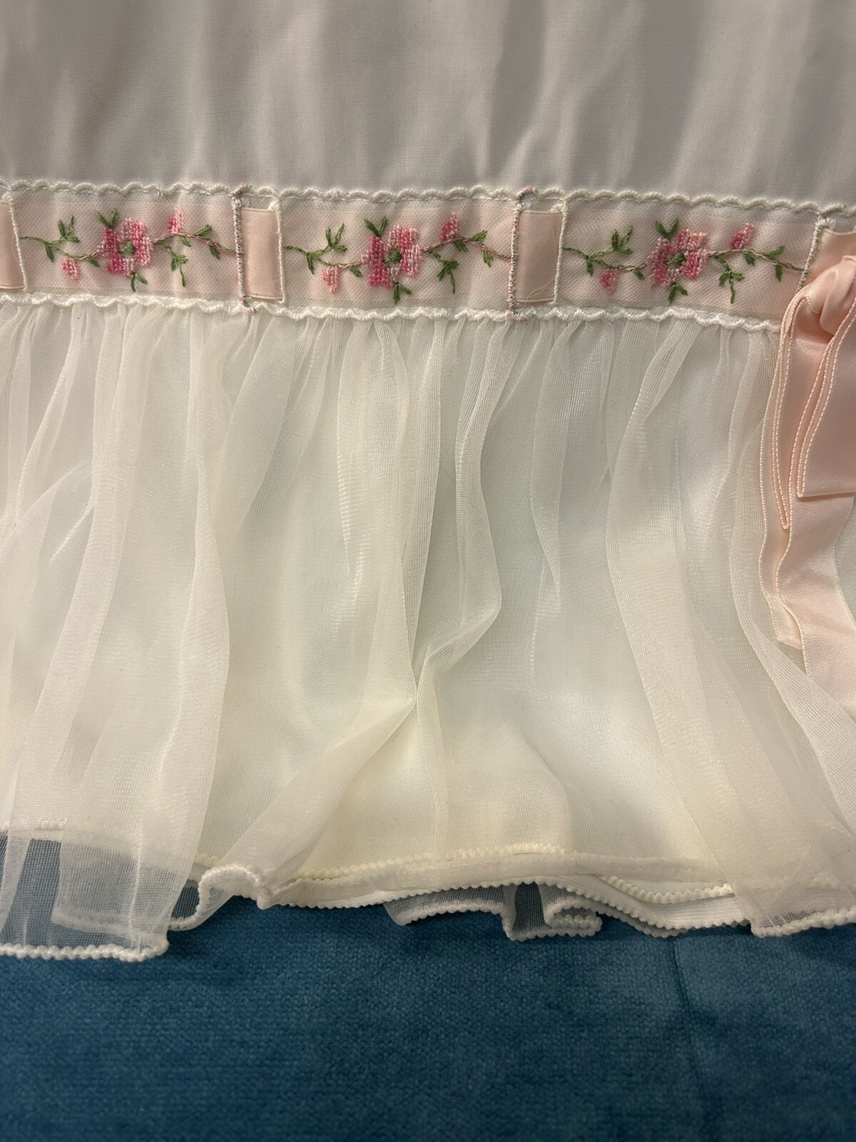 1950’s Nightgown Chiffon Ribbon Ruffle Vintage Creamy White