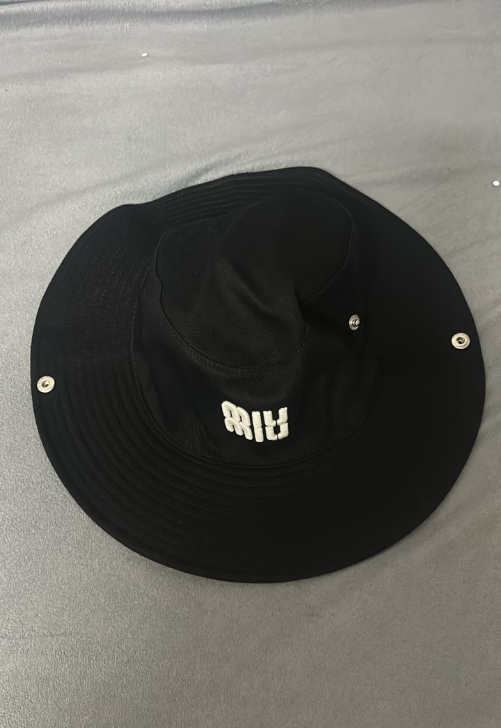 Black Bucket Hat
