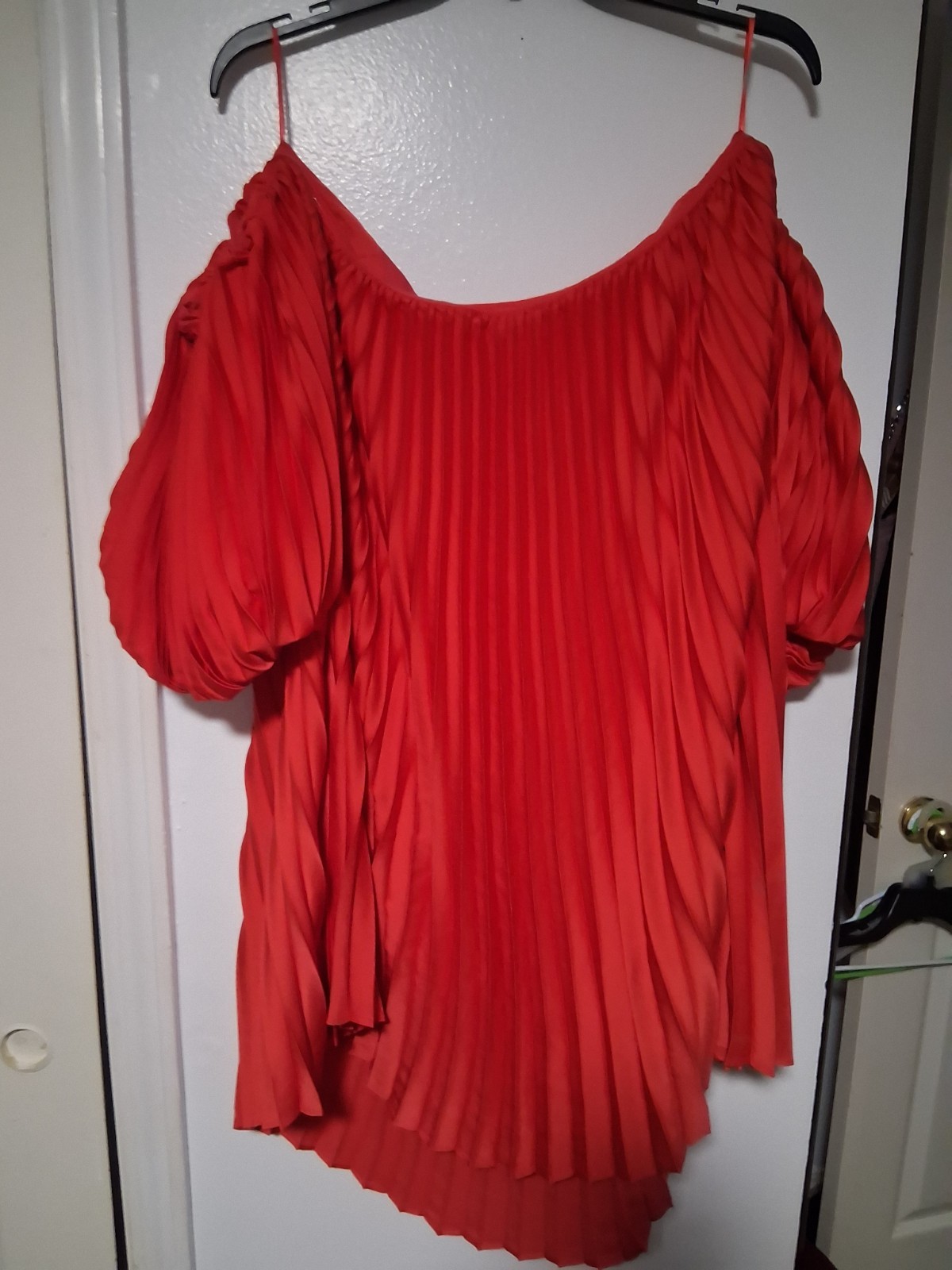TExpress Women’s Pleated Off The Shoulder Trapeze Dress Red Size L