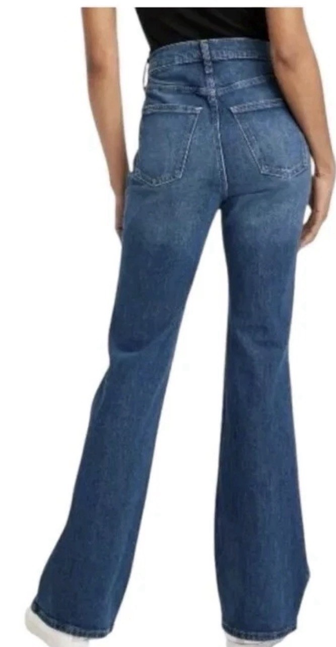 Universal Thread Womens 10 Short High Rise Flare Jeans Medium Blue Wash Flared
