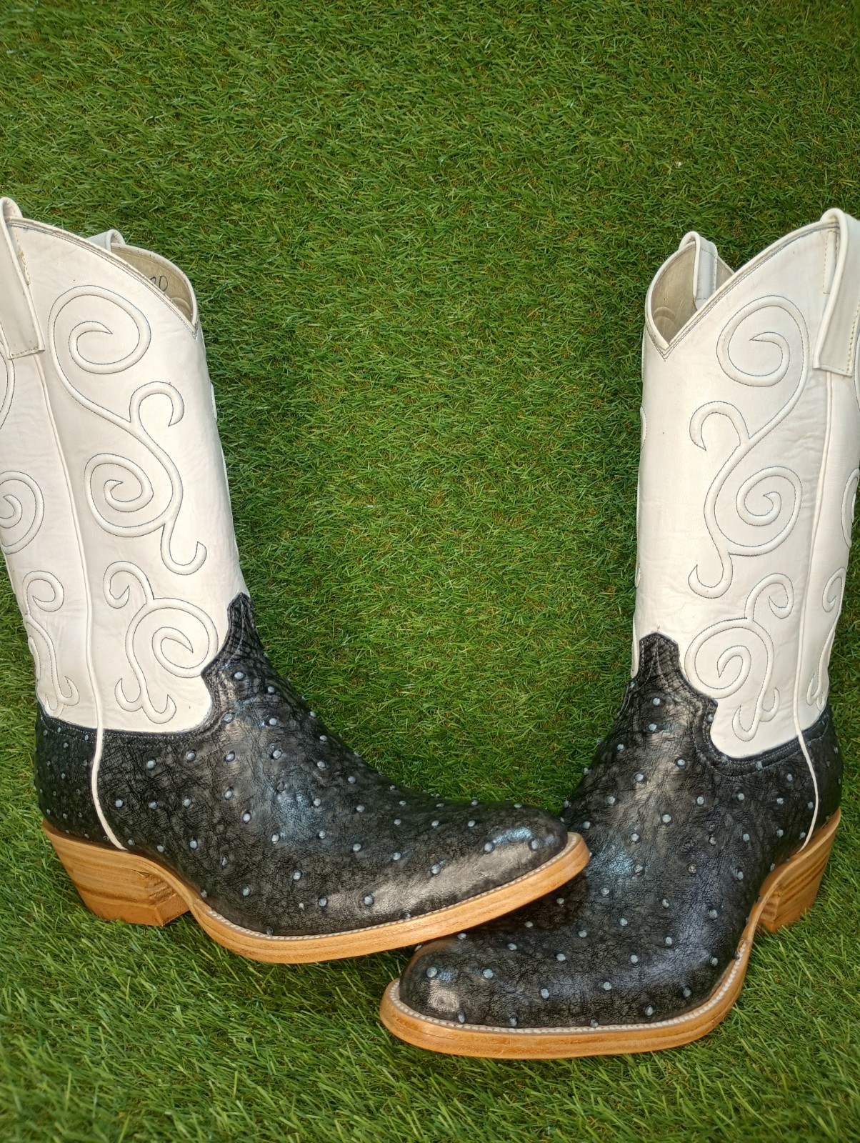 Men’s New 100% Authentic Regal Blue Ostrich With Wood Pegs All Sizes Available