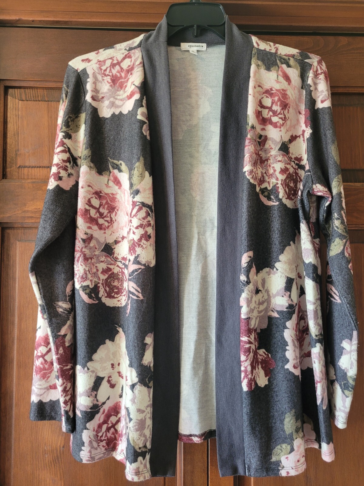 Eyeshadow Brand Women’s XL Cardigan Gray and Floral Print Hangs open, No Closure