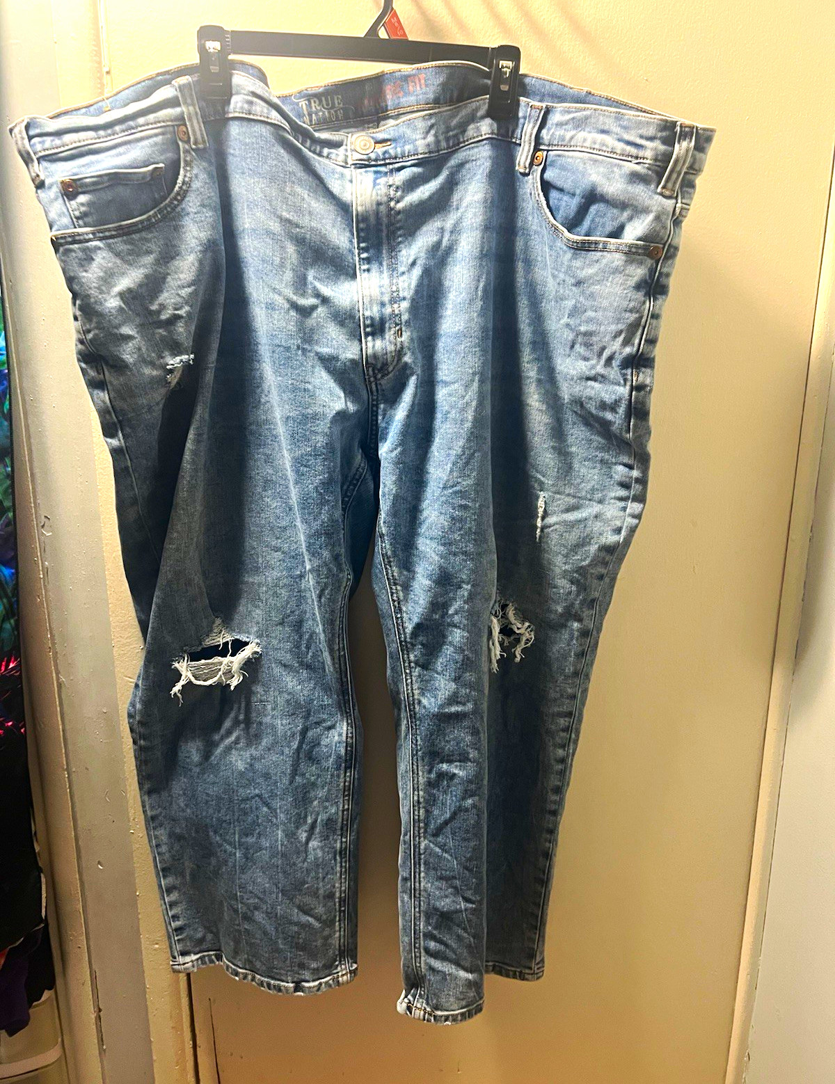 True Nation 56X28 Men’s Blue Light Wash Distressed Athletic Fit Denim Jeans