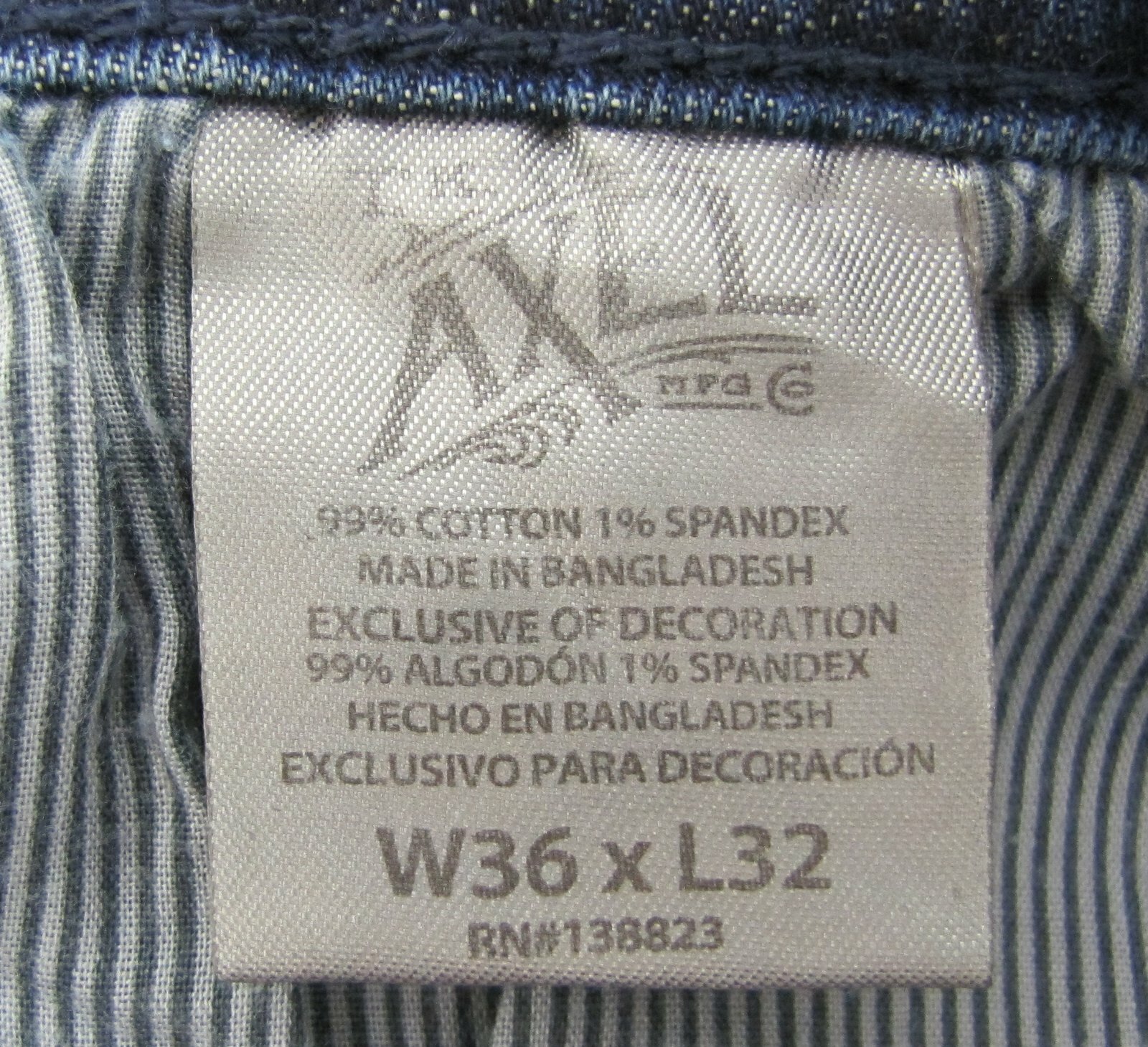 T K Axel Men’s Slim Bootcut Stretch Jeans BUSHNELL Dark Wash 36×32 36 x 32 New
