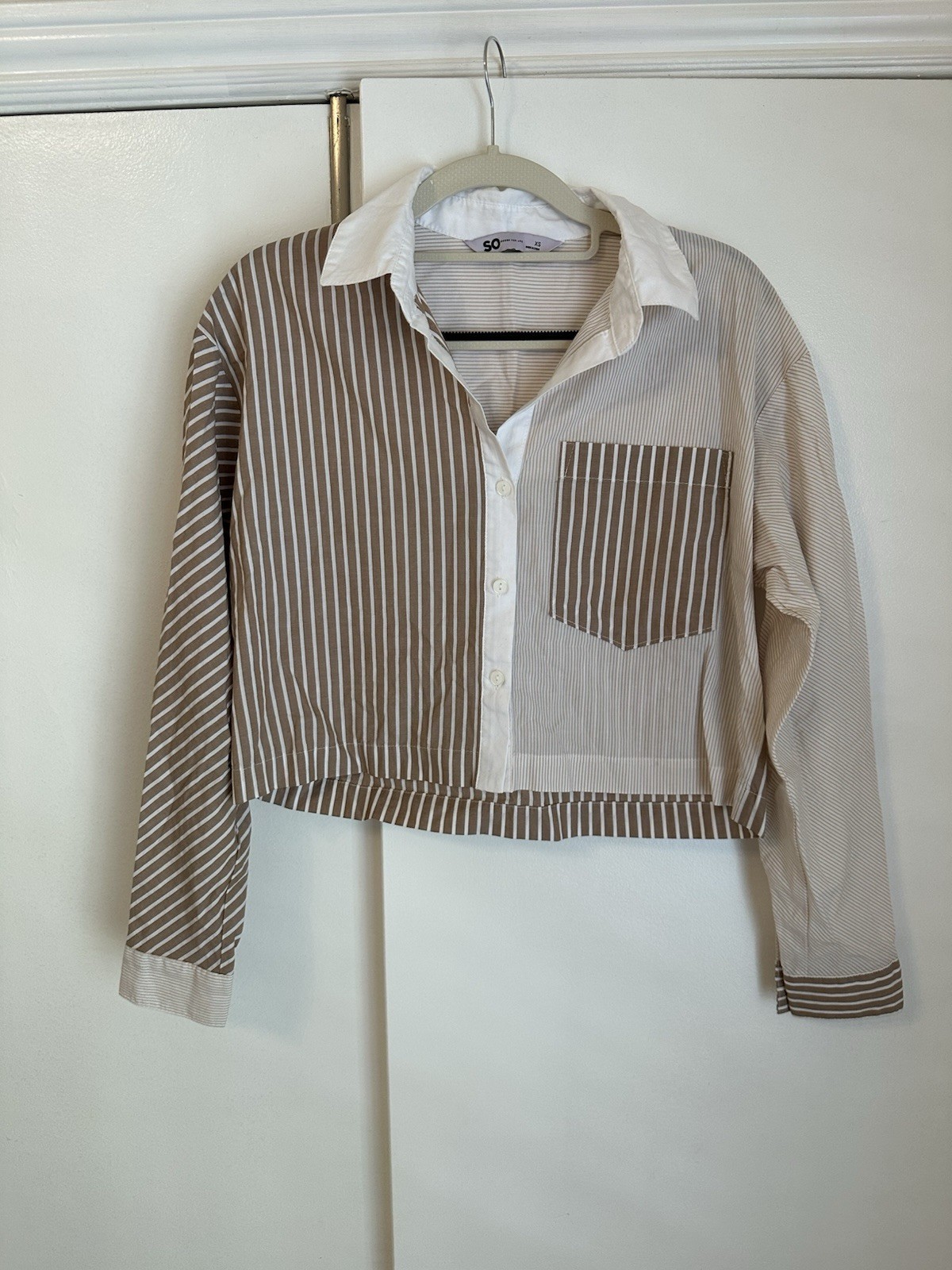 SO Striped Collared Shirt In White and Light Pink.Size XS NWT