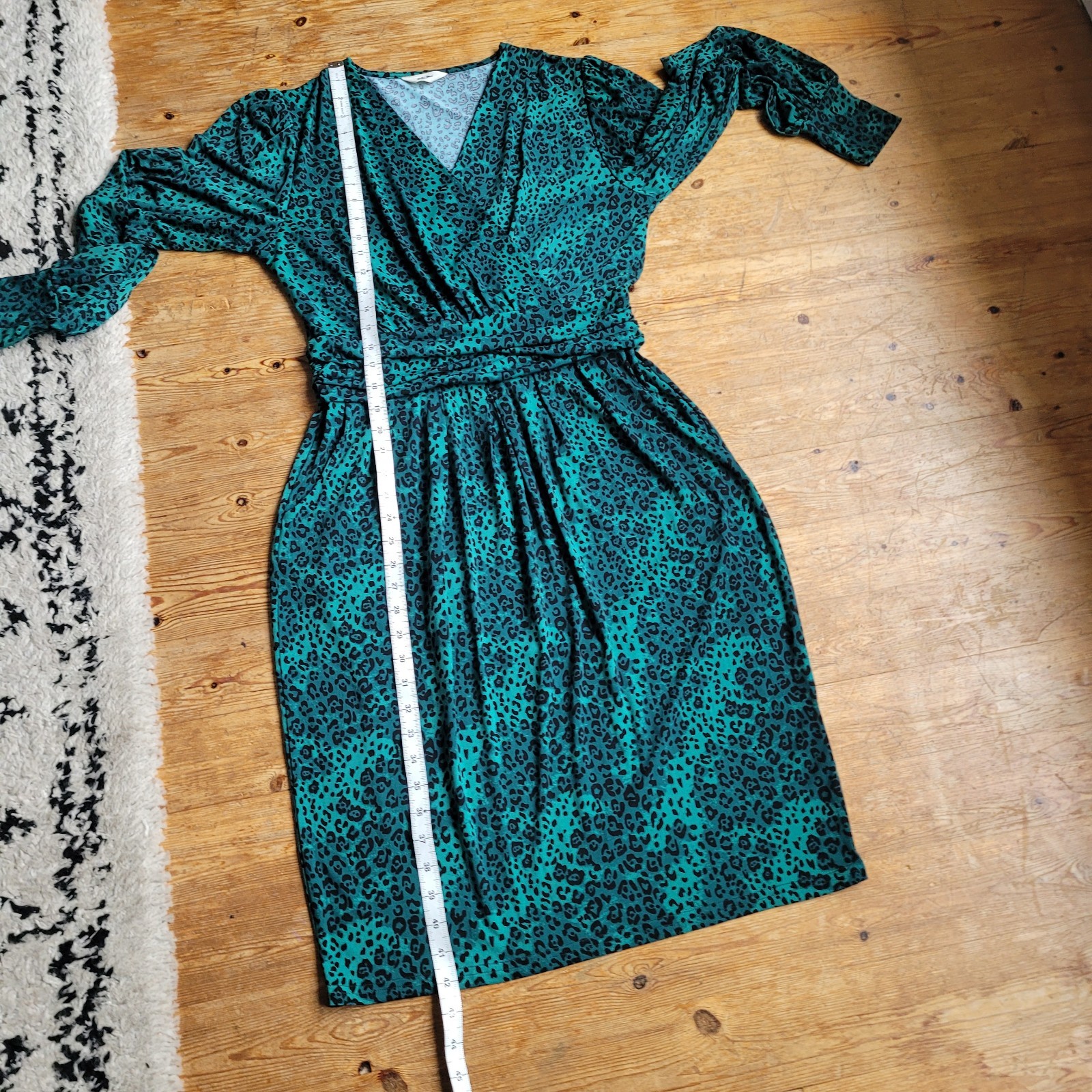 Jolie Moi Green Animal Print Jersey Dress V-neck Knee Length Pockets Size 14 Uk