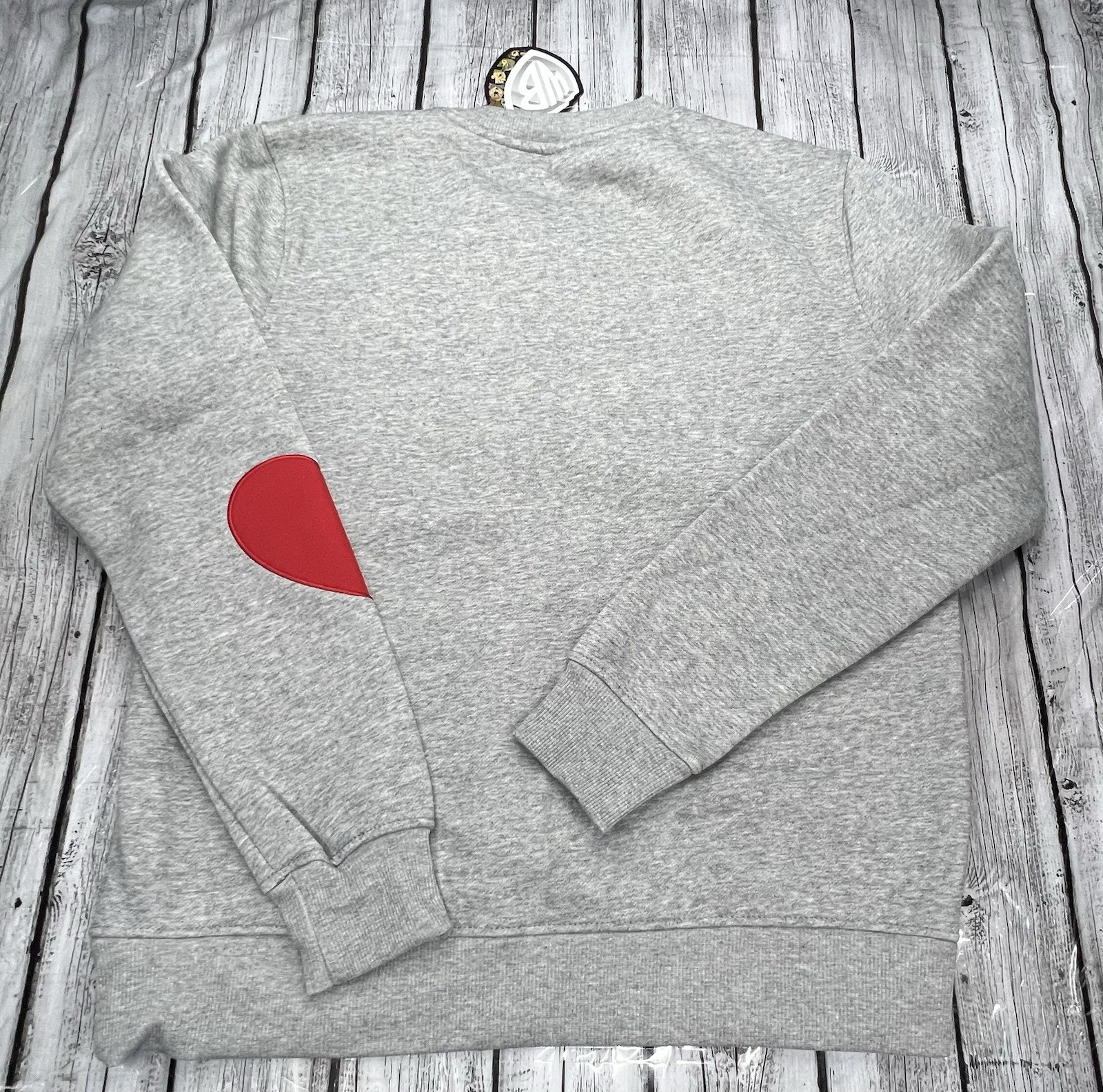 New With Tags Large Yogi Bear Pullover Sweatshirt Gray WB Hanna-Barbera SEE PICS
