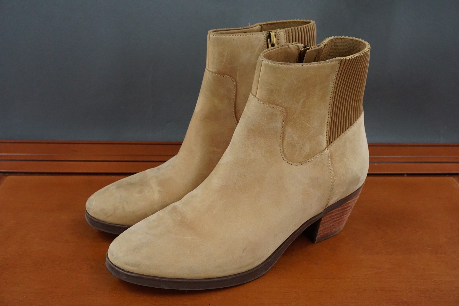 Vionic Shantelle Womens 8 Shoes Brown Leather Water Resistant Pull On Ankle Boot