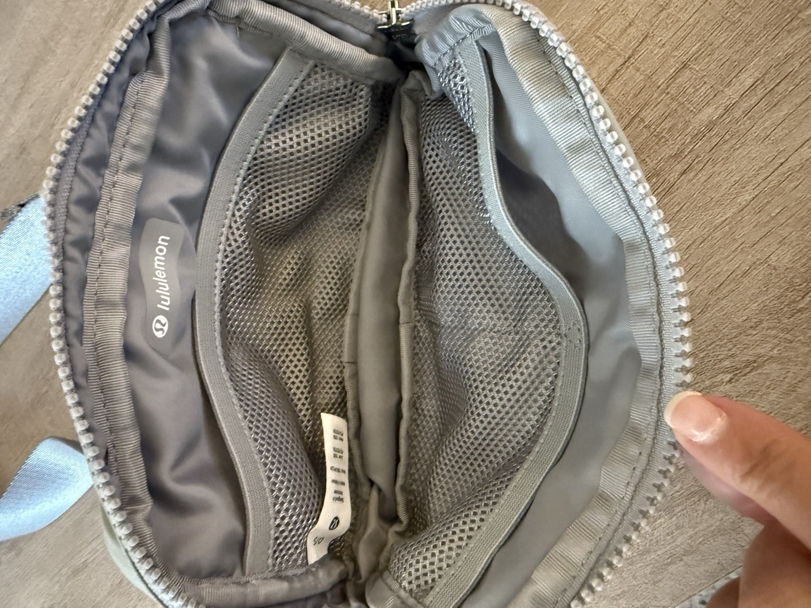 Lululemon Everywhere Belt Bag 1L in Silver Drop Gray NWT