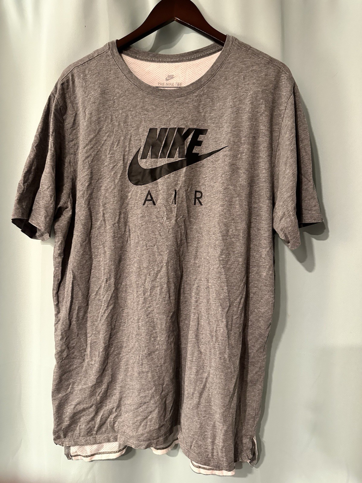 Nike Men’s Sportswear T-Shirt Active Short Sleeve Graphic Tee
