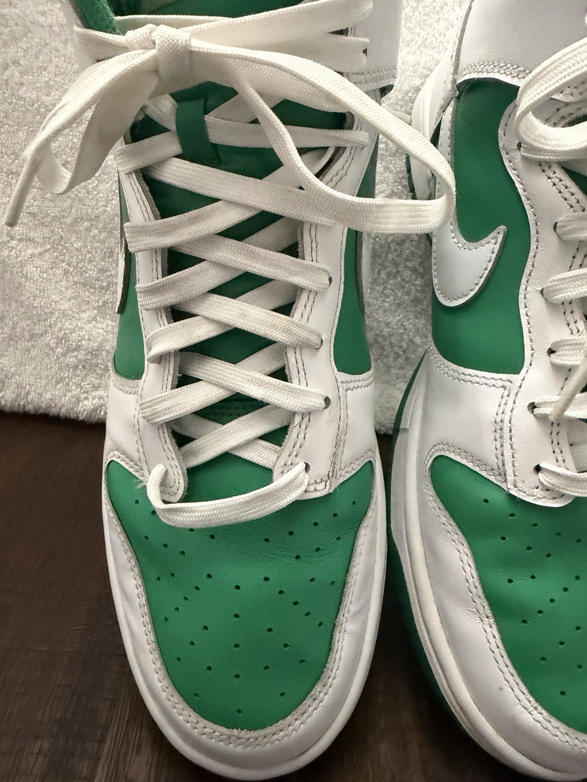 Size 10 – Nike Dunk High White Stadium Green