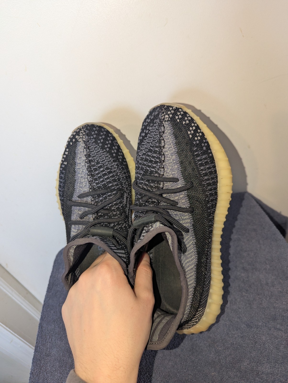 Adidas Yeezy Boost 350 V2 Carbon Mens Size 7 FZ5000 Sneakers Black Gray