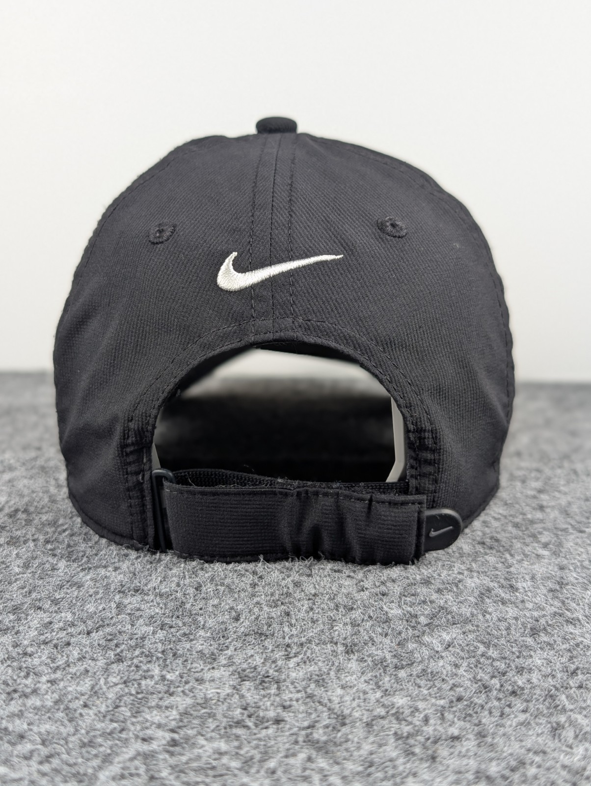 Nike Hat Cap Strap Back Black Swoosh Logo Legacy 91 Lightweight Dri FIT Mens