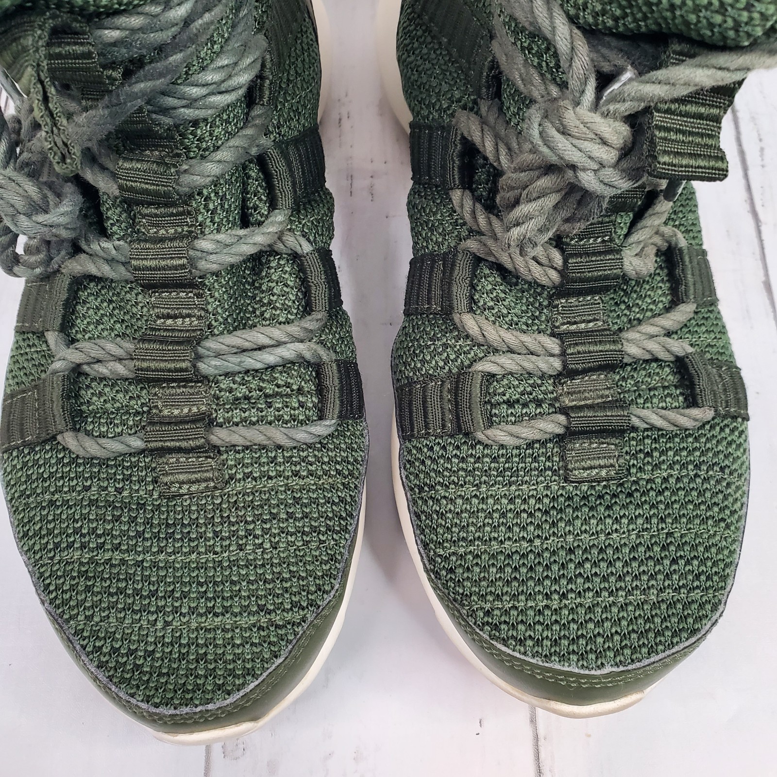 Nike Roshe One Green Sherpa Sneaker Boot Womens Sz 7 Bomber 807424-300 Rare