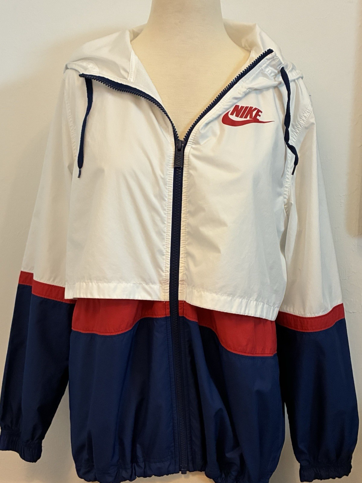 Nike Windrunner Jacket Womens Medium White Blue Red Hooded Full Zip Windbreaker