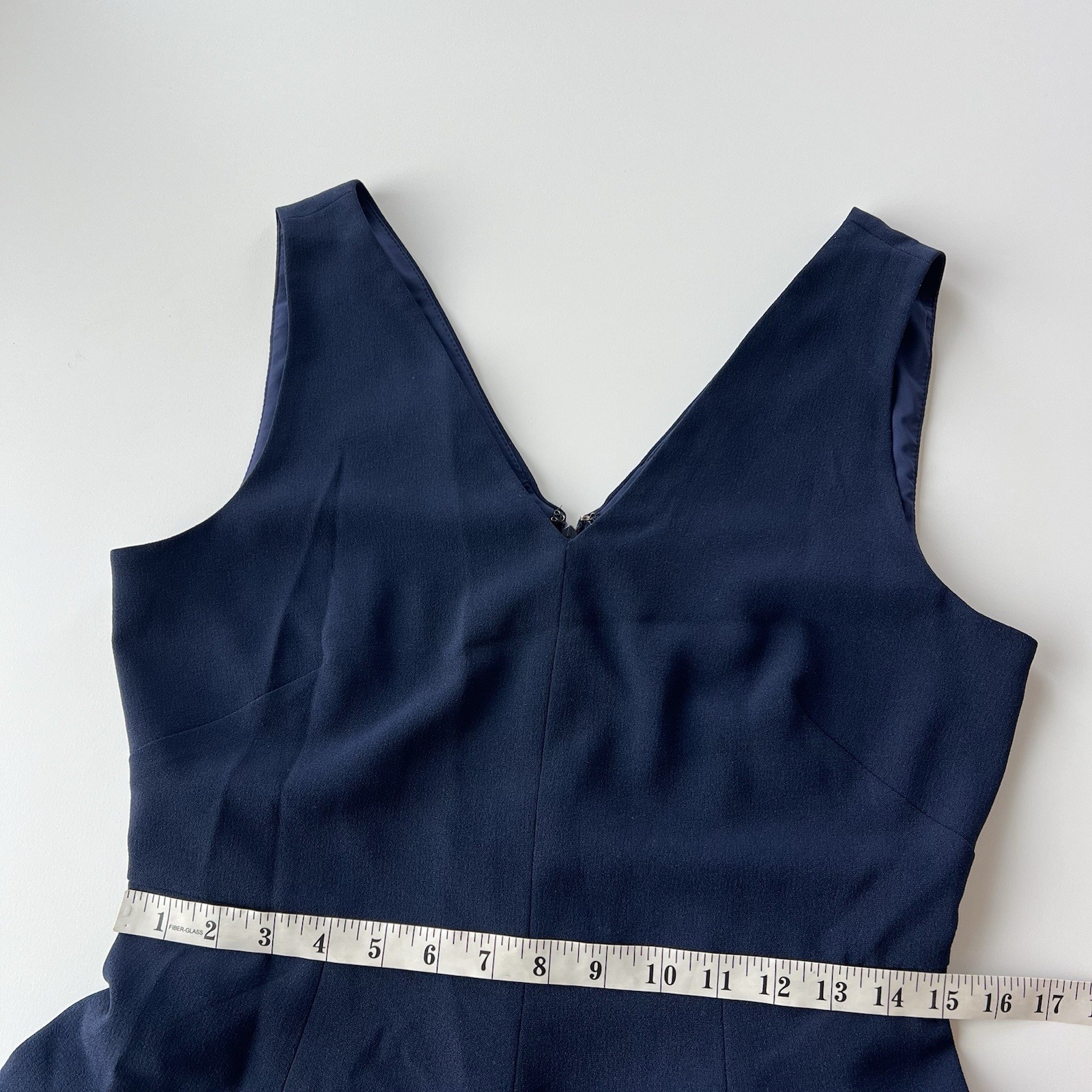Gal Meets Glam Size US 6 Flare A-Line Vneck Sleeveless Dress Navy Blue