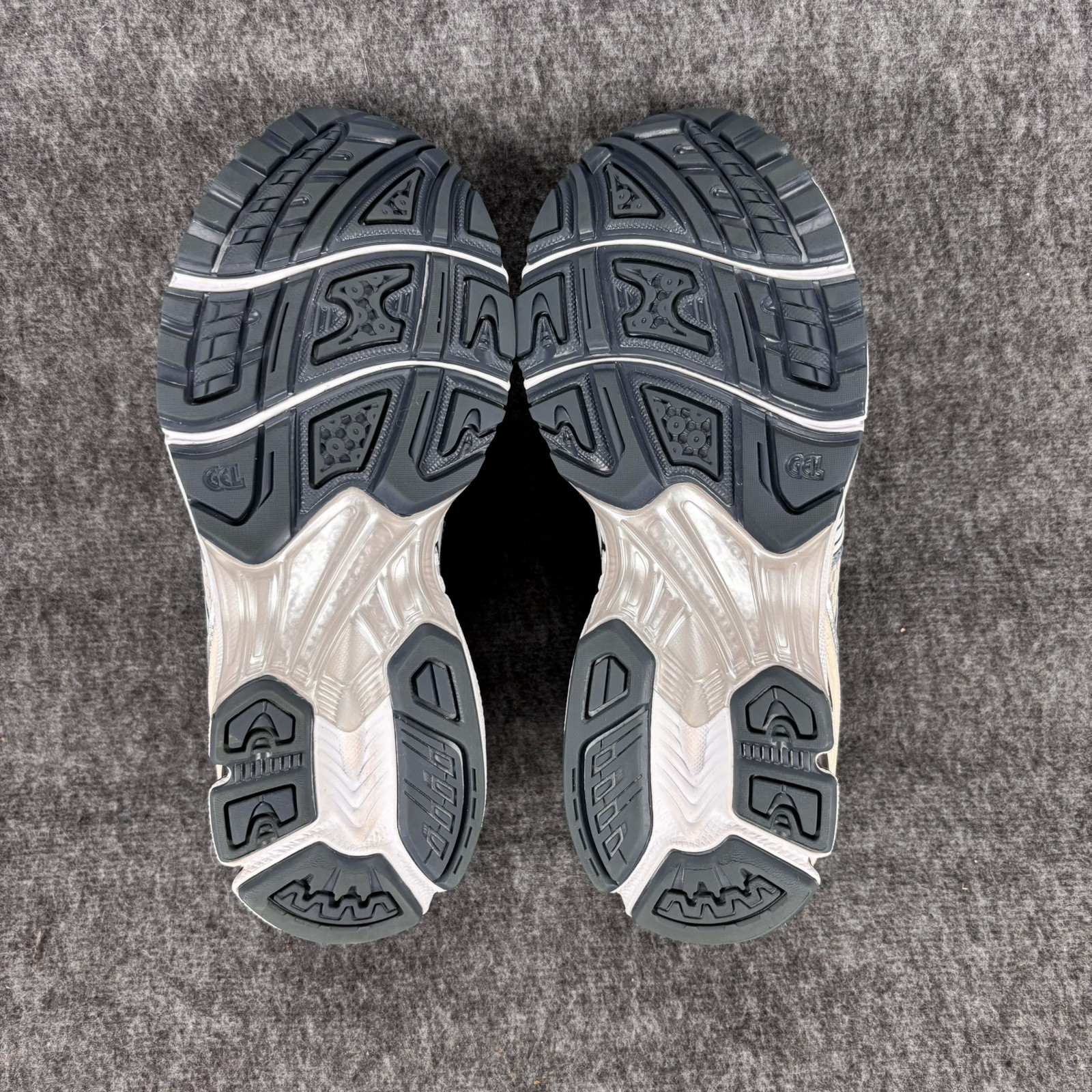 ASICS Sneakers GEL-KAYANO 14 1203A537 Cream / Raw Indigo US women’s 6.5