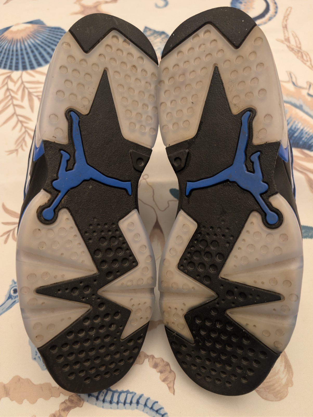 Jordan Jumpman MVP Mid Top Cushioned Basketball Sneakers Black Blue Gray
