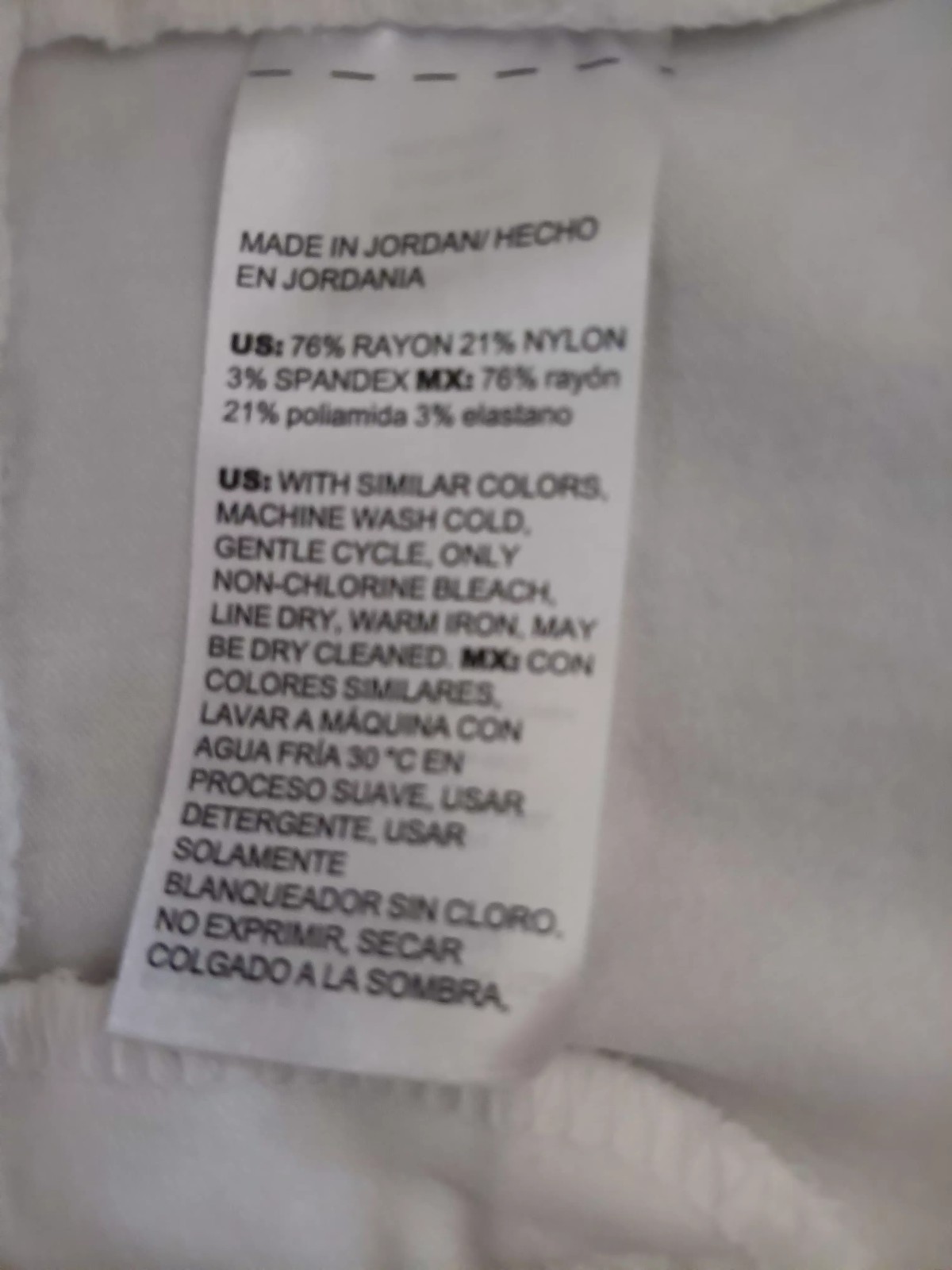 CHICO’S~white PULL-ON~rayon/nylon/spandex~SHORTS~pkts~sz 3.5=18