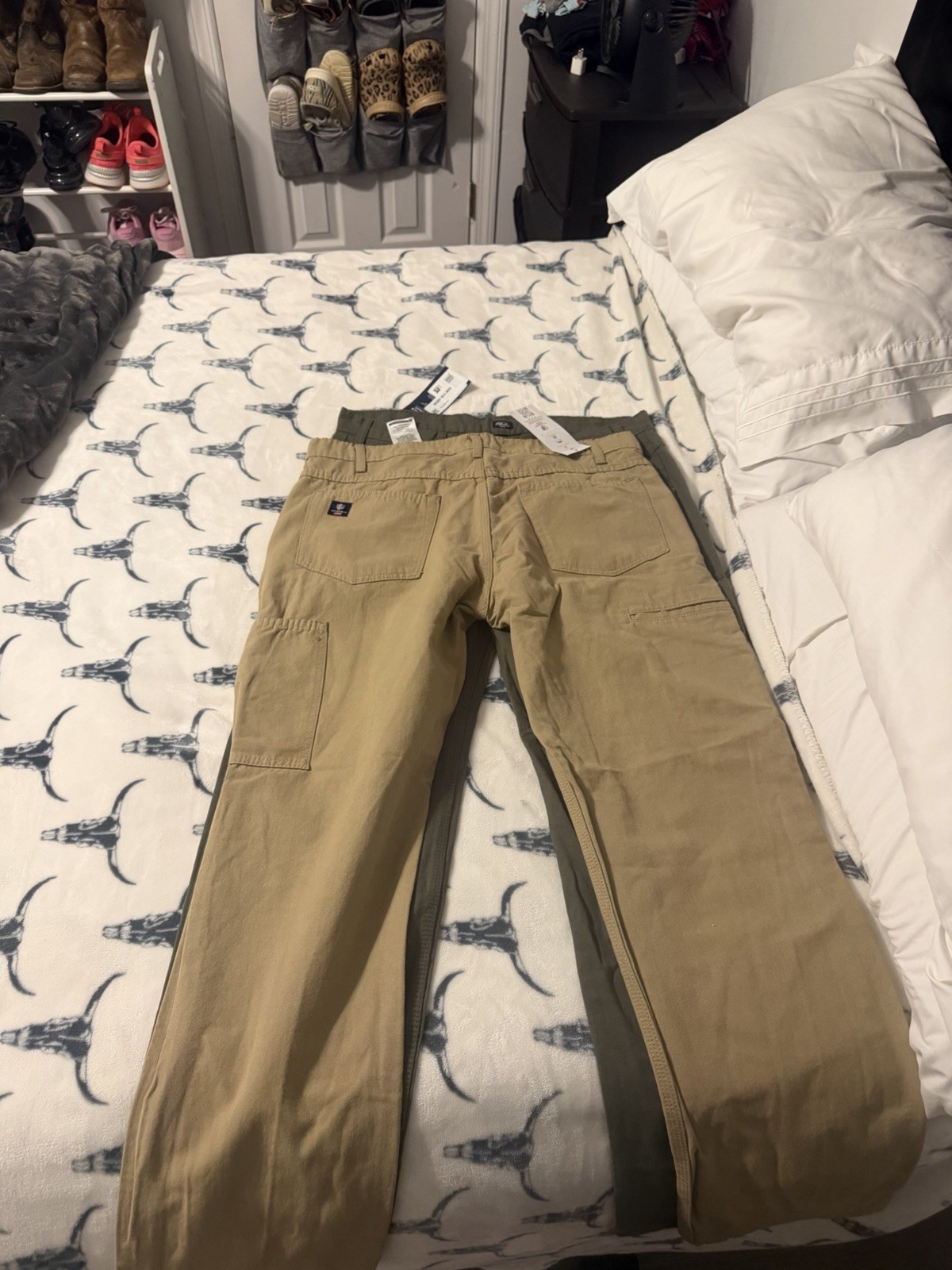 2 pair Tyndale summer weight FR Men’s Cargo Pants Green/Tan 36W Regular