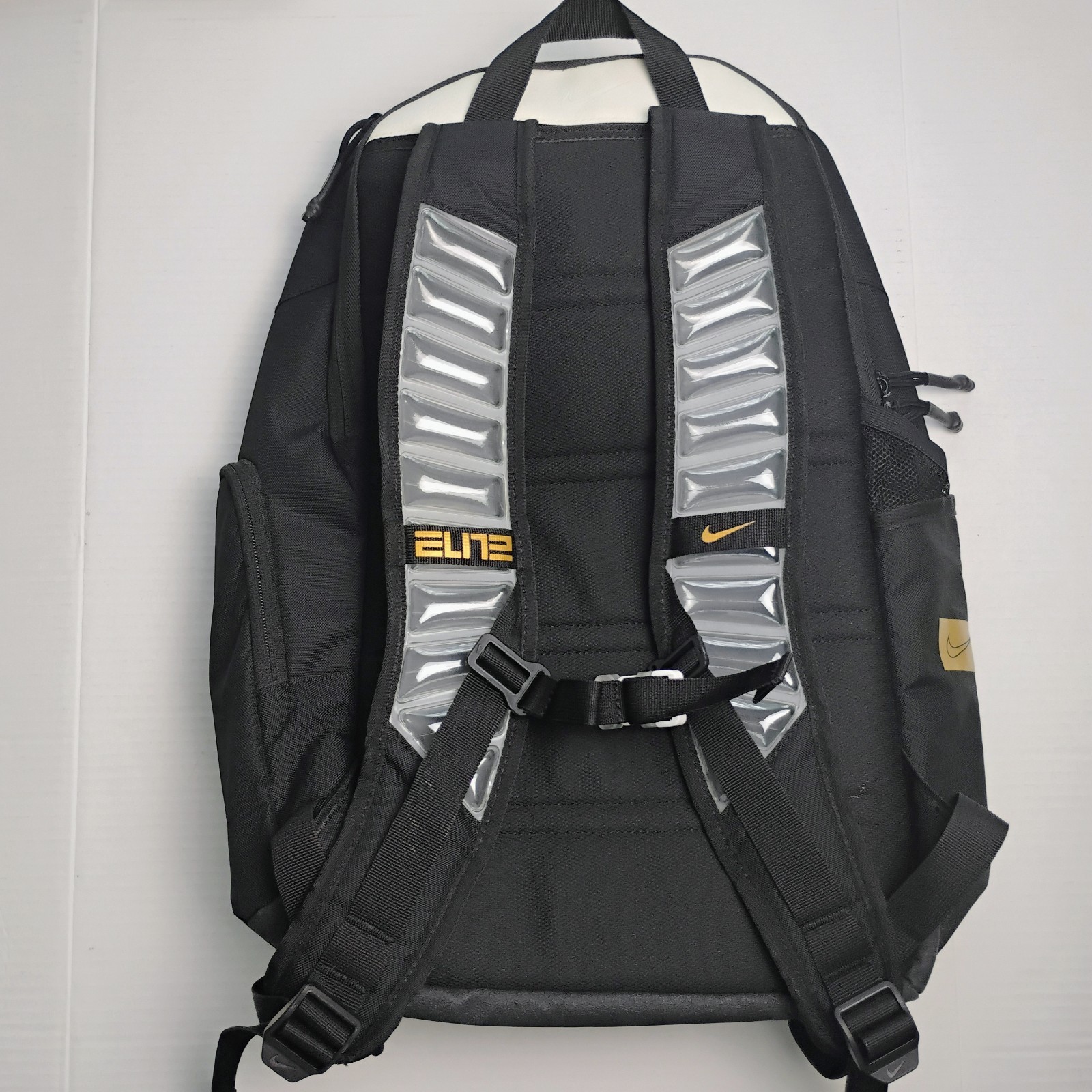 Nike Elite Pro 32L Basketball Backpack – Black/Gold