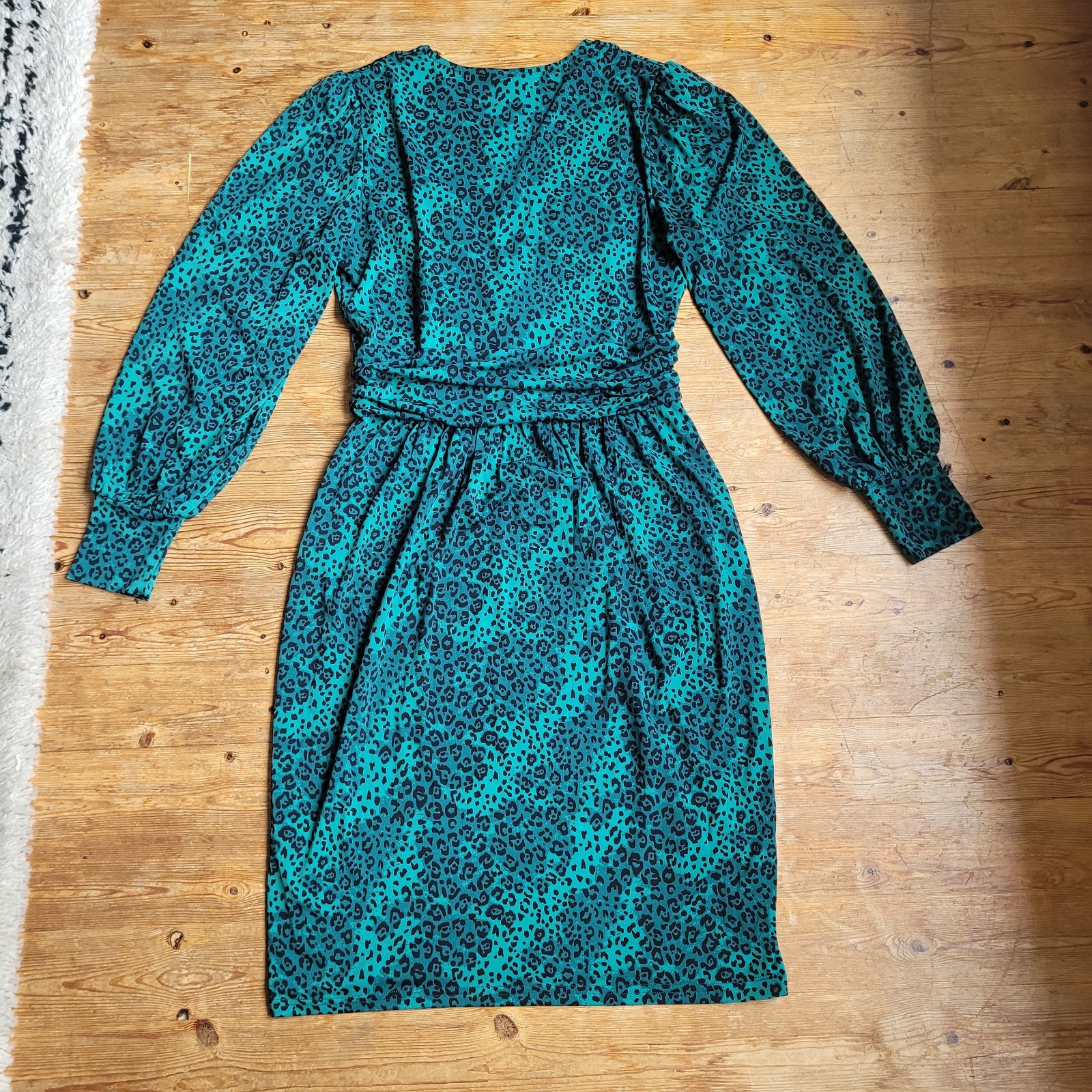 Jolie Moi Green Animal Print Jersey Dress V-neck Knee Length Pockets Size 14 Uk