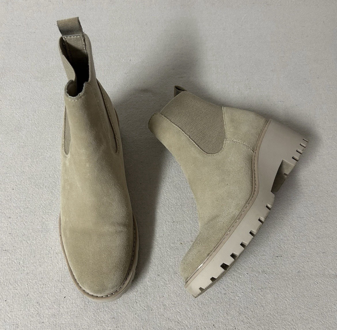 size 9.5 Dolce Vita Hutton Lug Sole Suede Ankle Boot sand beige womens booties