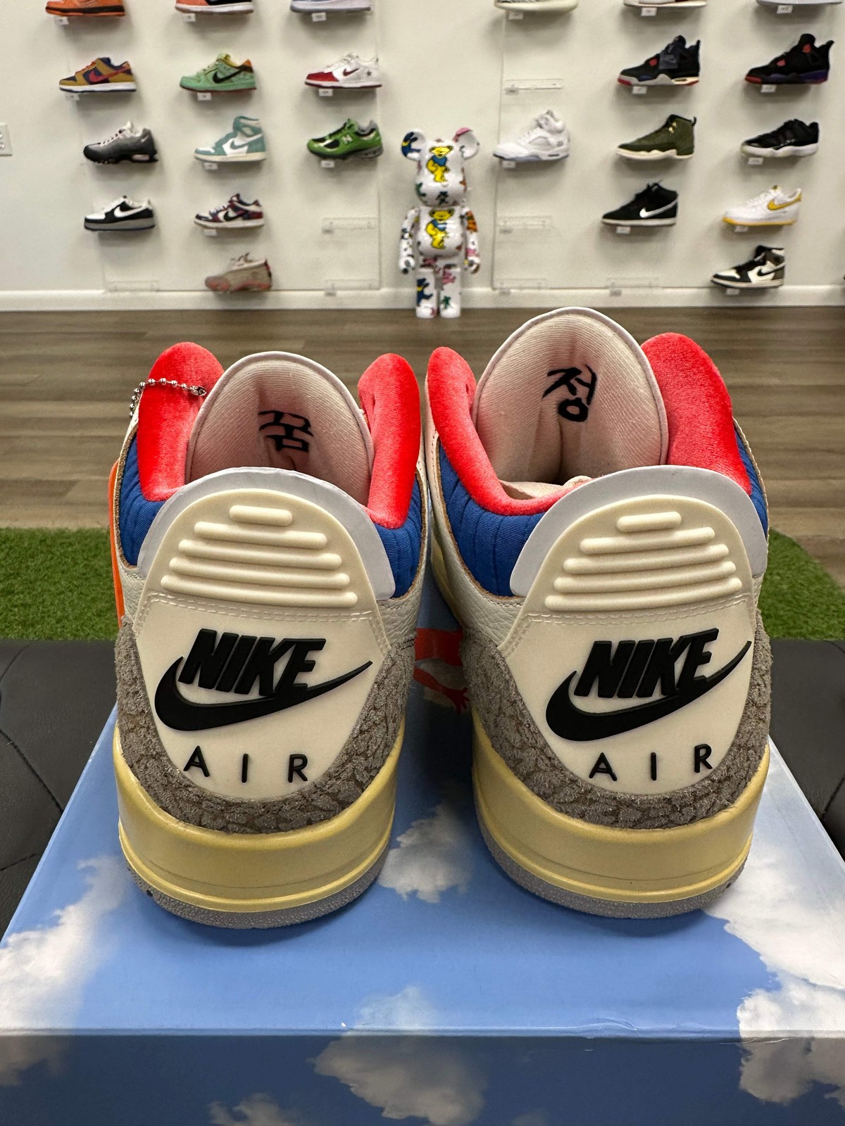 Jordan 3 Retro Seoul 2.0 – Size 9.5