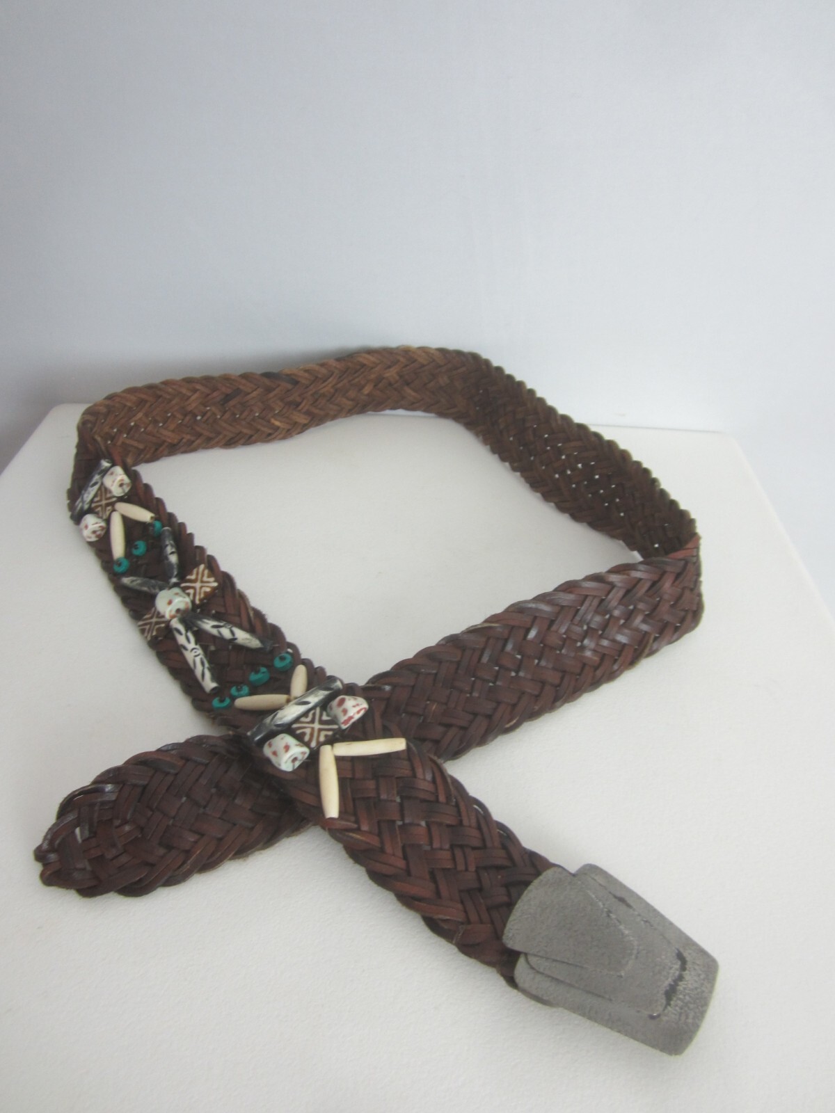 Unbranded Unisex M / L Brown Leather Woven Southwestern Belt Beaded 34″ – 36″