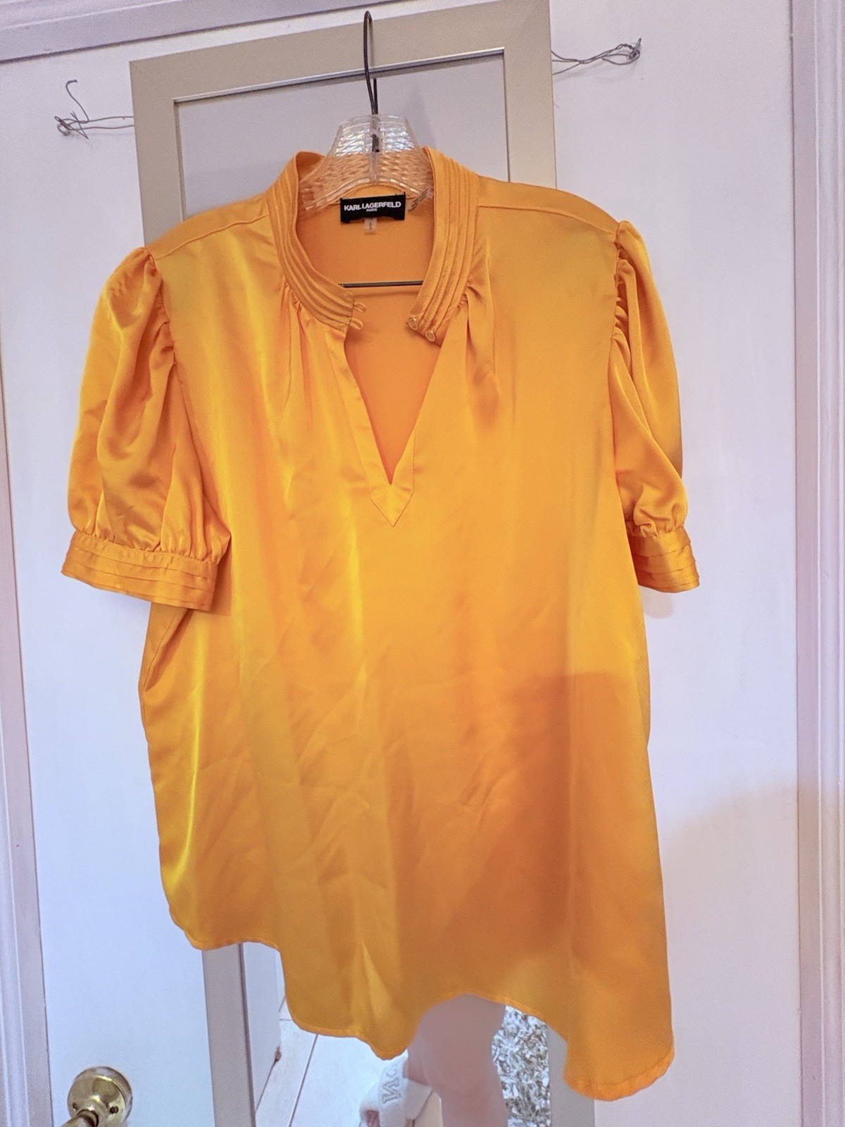 KARL LAGERFELD PARIS Orange Satin V-Neck Puff Short Sleeve Blouse Size G
