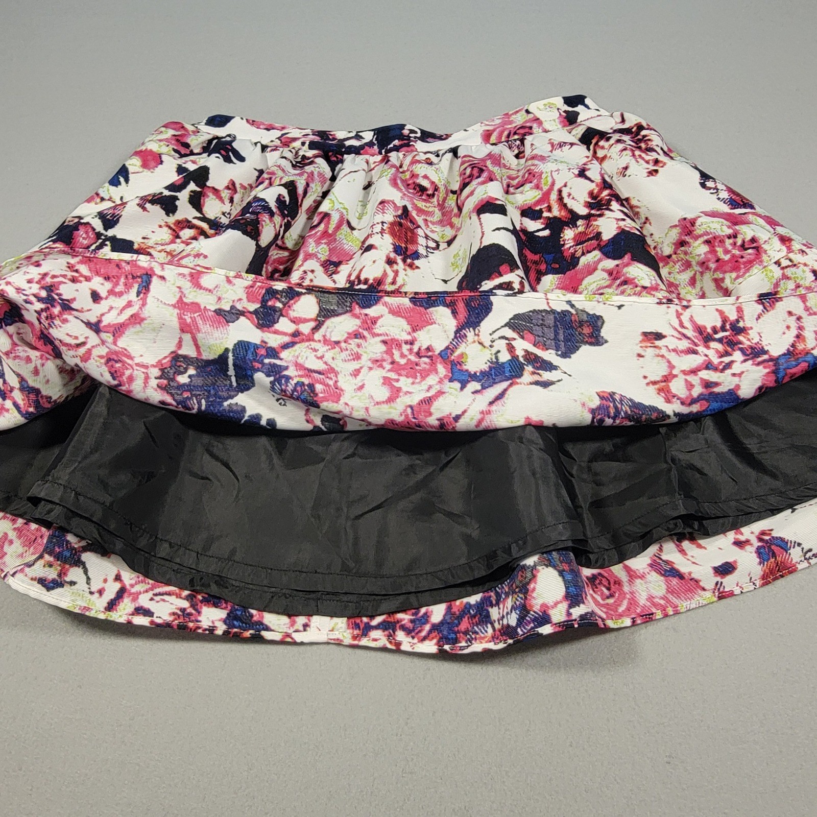 Express Floral Print Mini Skirt Womens Size 10 White Pink Blue Lined Pockets