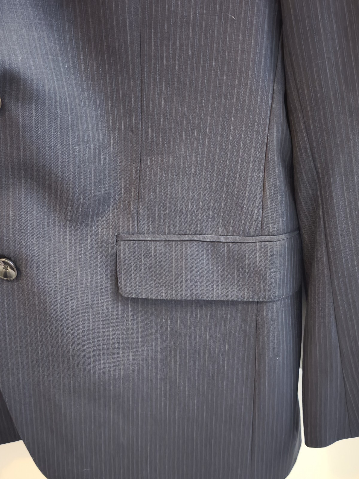 Hart Schaffner Marx Men’s Blue Pinstripe 2-Piece Suit 42R Two-Button