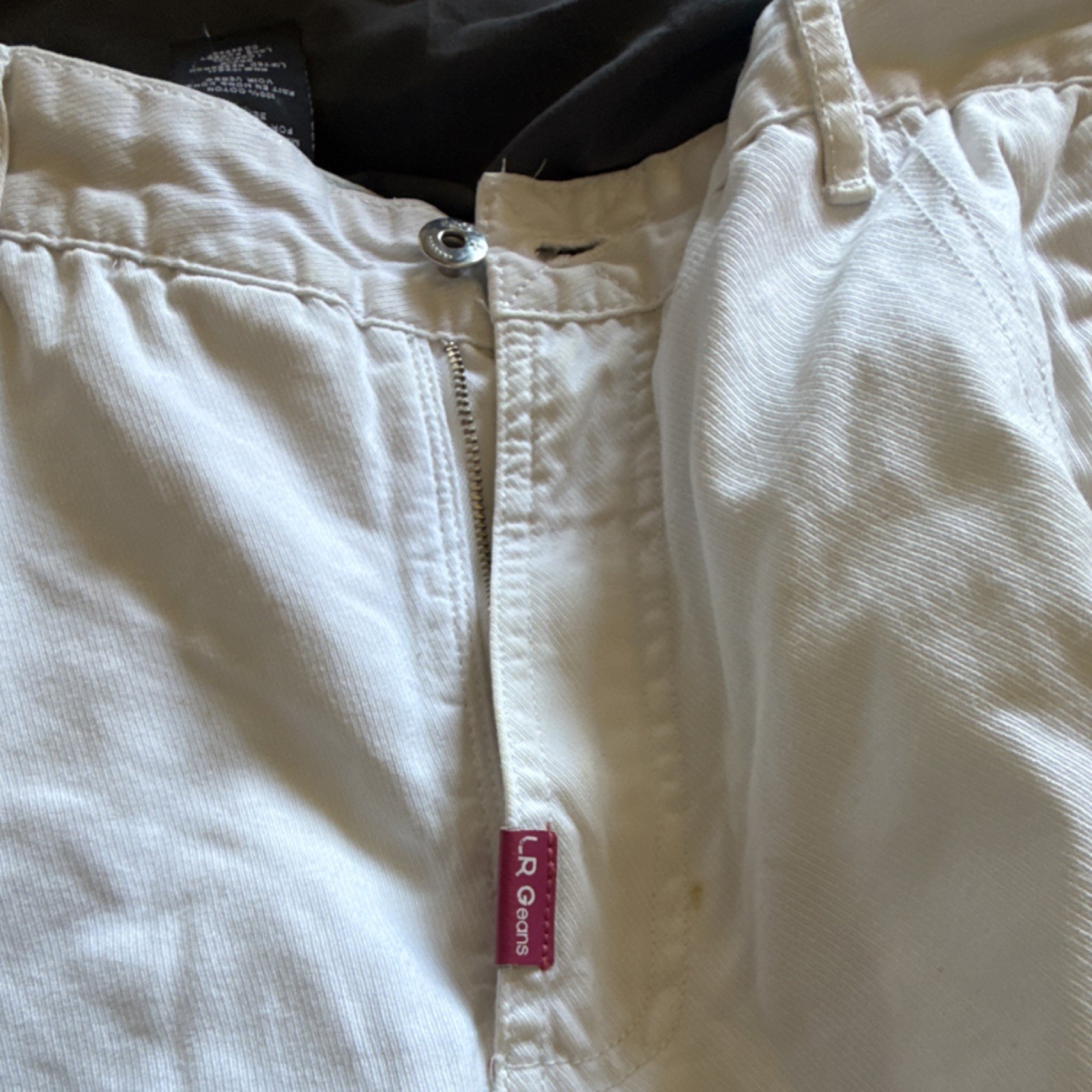 LRG Men’s White Solid Cargo Shorts Cotton Canvas Zip Closure Logo Pockets