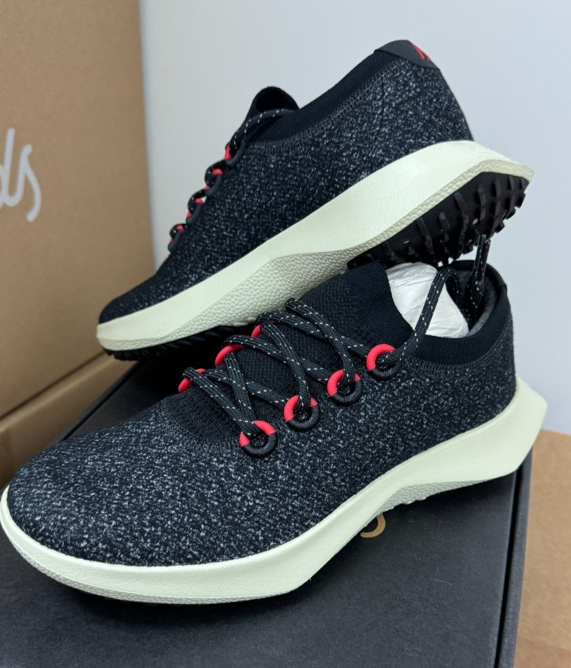 NEW ALLBIRDS WOOL DASHER 2 MIZZLE DARK GREY RED SHOES BLACK WOMENS SIZE 9.5