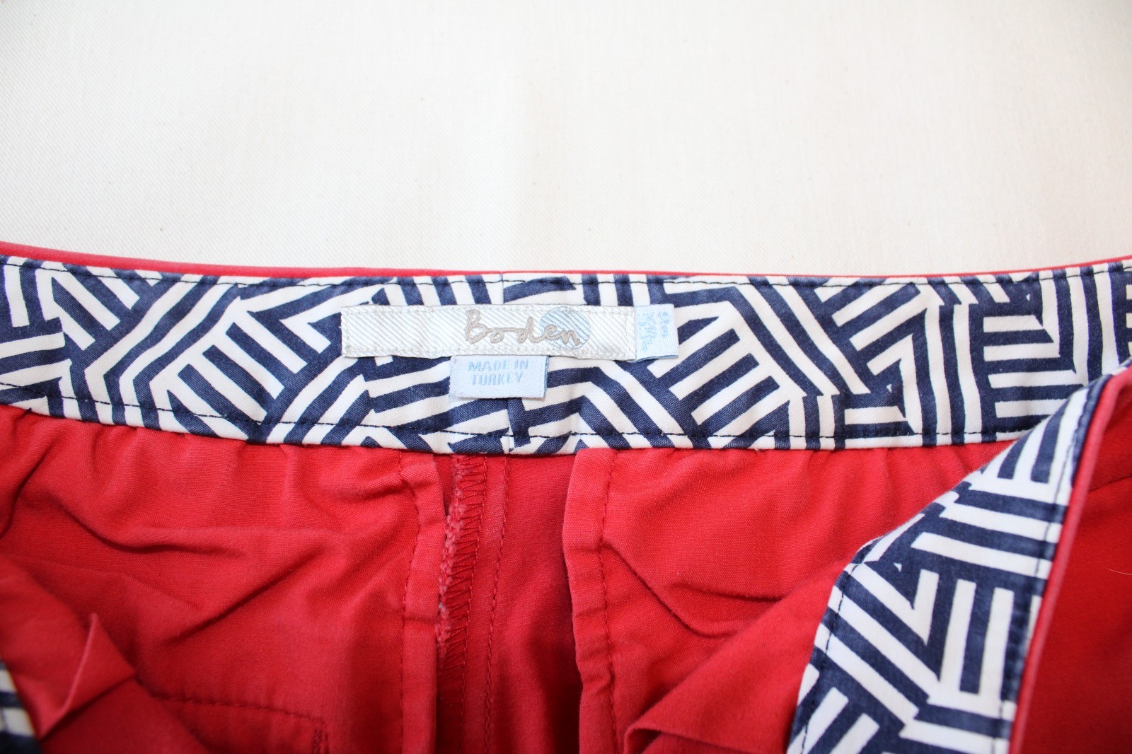 Boden Richmond Red Stretch Cotton Shorts Size US 6 – 4″ Inseam