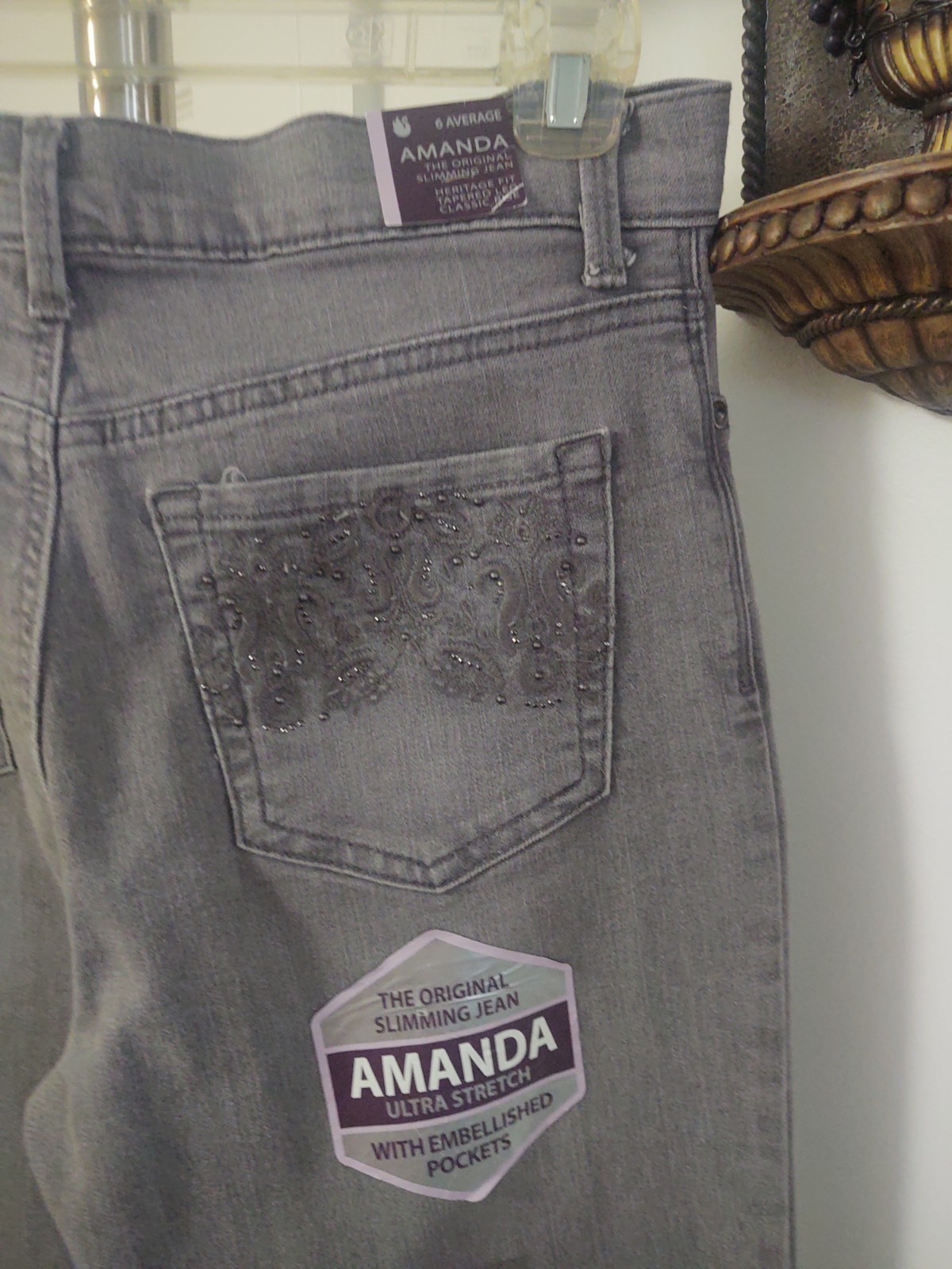 Gloria Vanderbilt Ladies’ Amanda Stretch Denim Jeans – Grey Wash 6 NWT