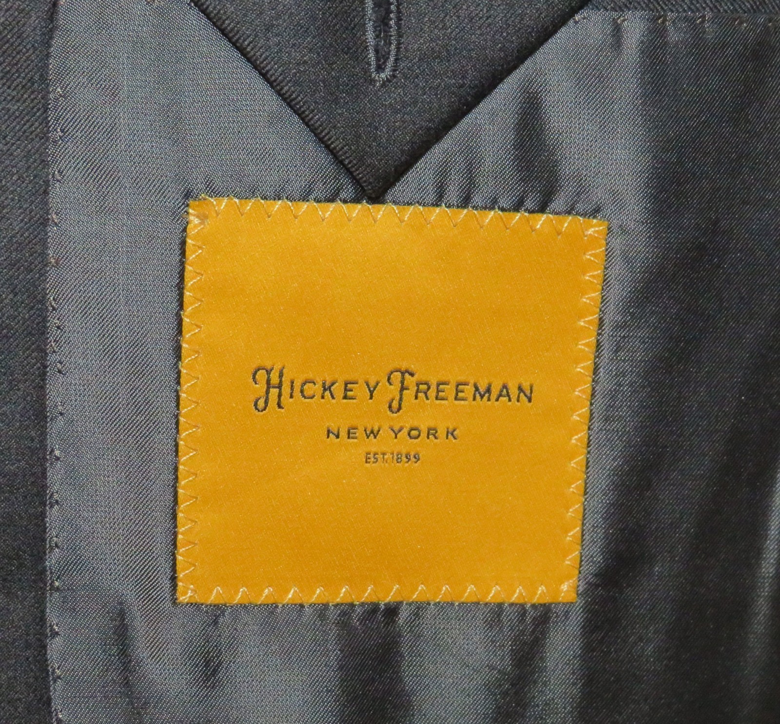 Hickey Freeman Beacon Loro Piana 150 Yellow Label Solid Charcoal Suit Jacket 40R