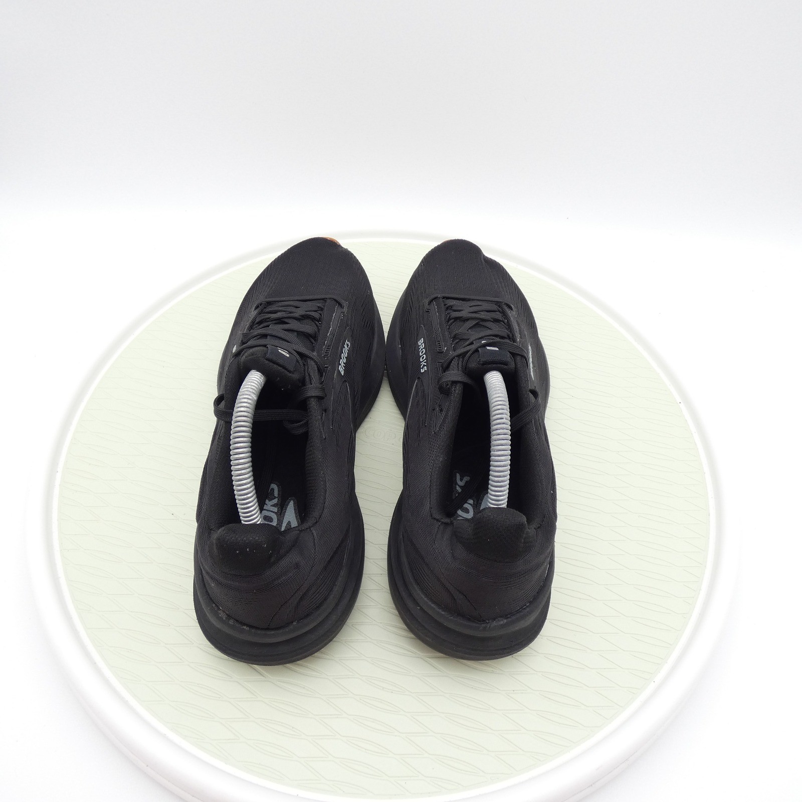 Brooks Revel 6 Mens Running Shoes Black Gum Sole Athletic Sneakers 1103911D058