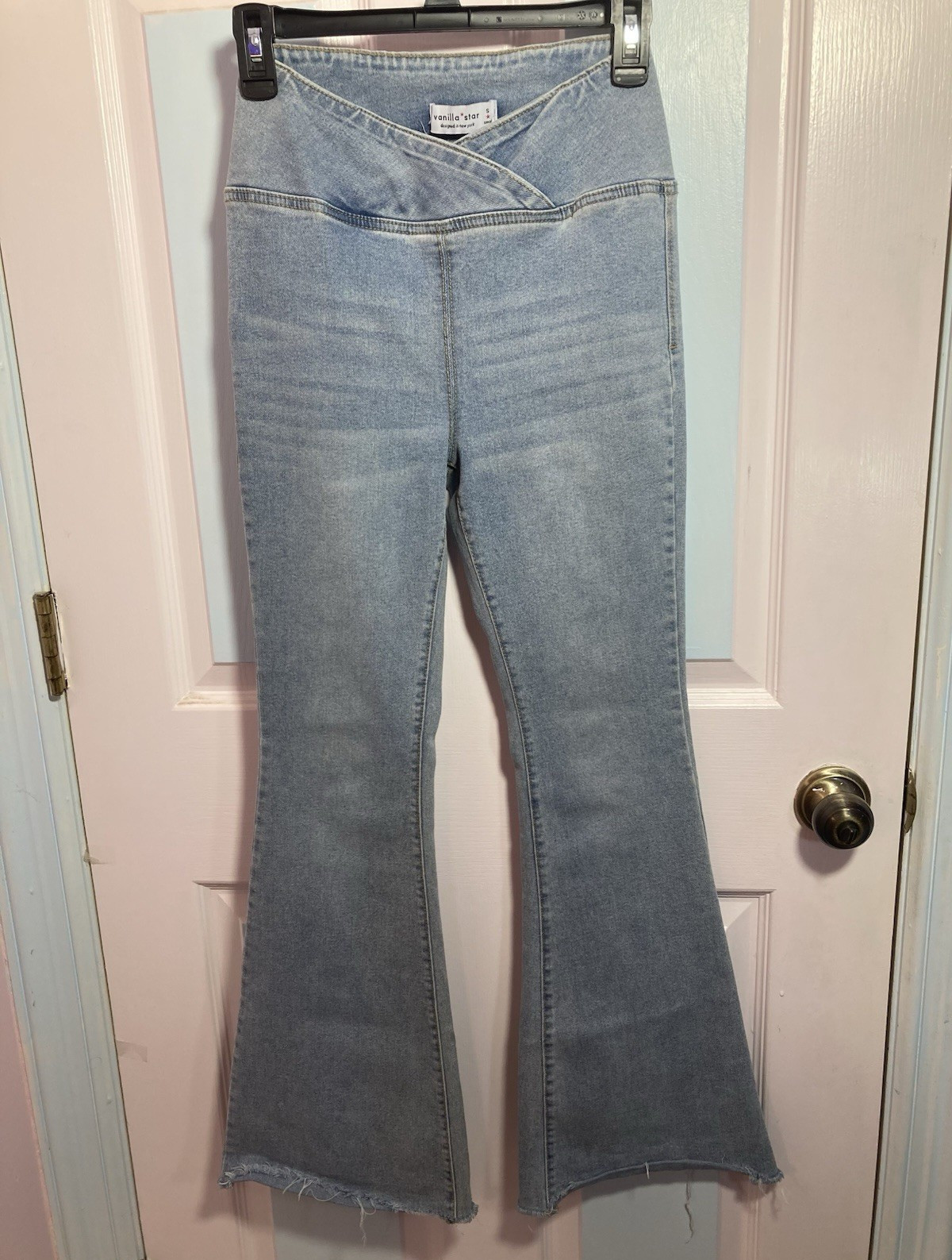 Vanilla Star Women’s Light Wash Blue Solid Flared Denim Jeans Size S Vintage